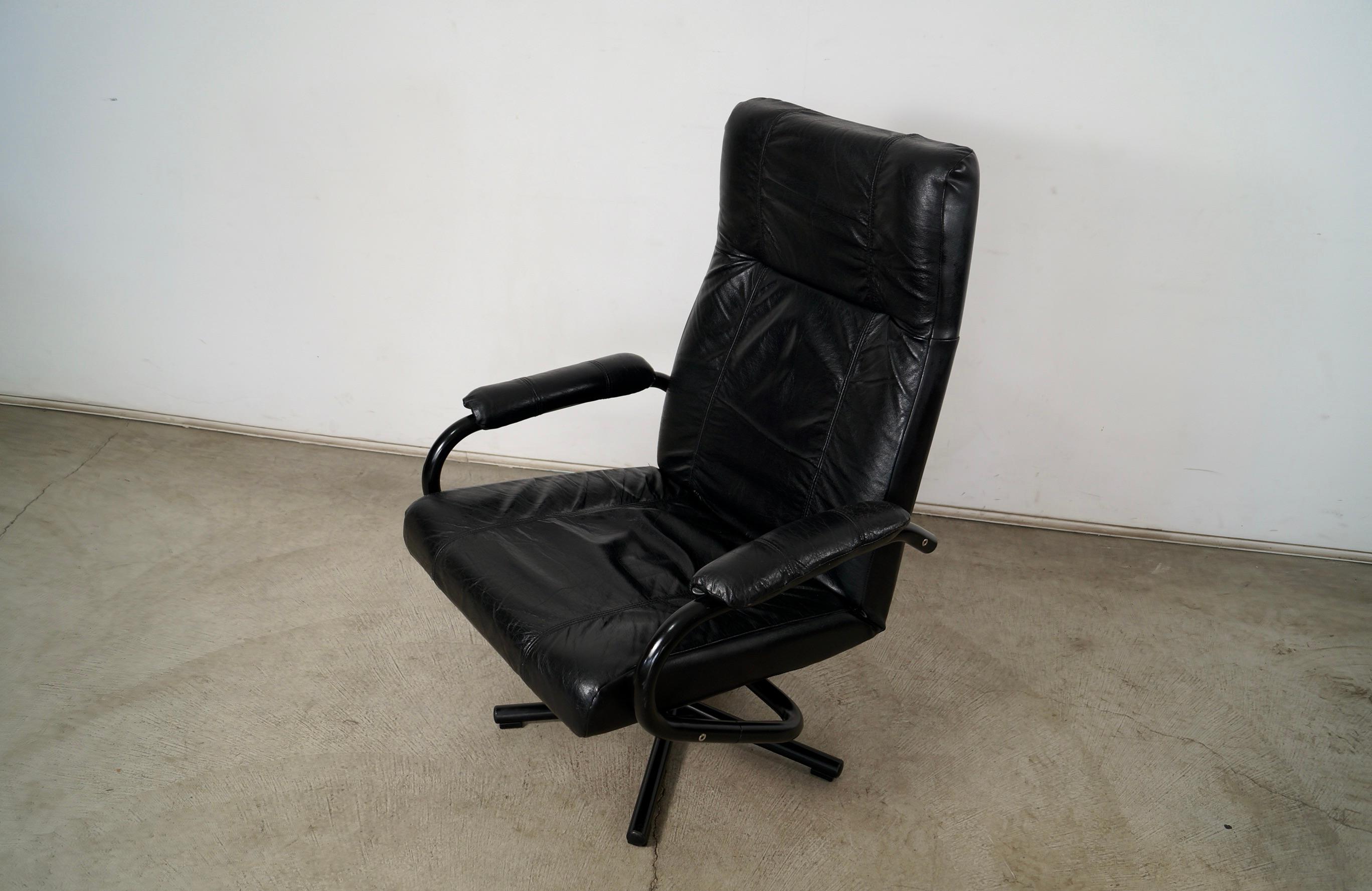 1980's Postmodern Danish Leather Reclining Lounge Chair by Kebe In Good Condition In Burbank, CA