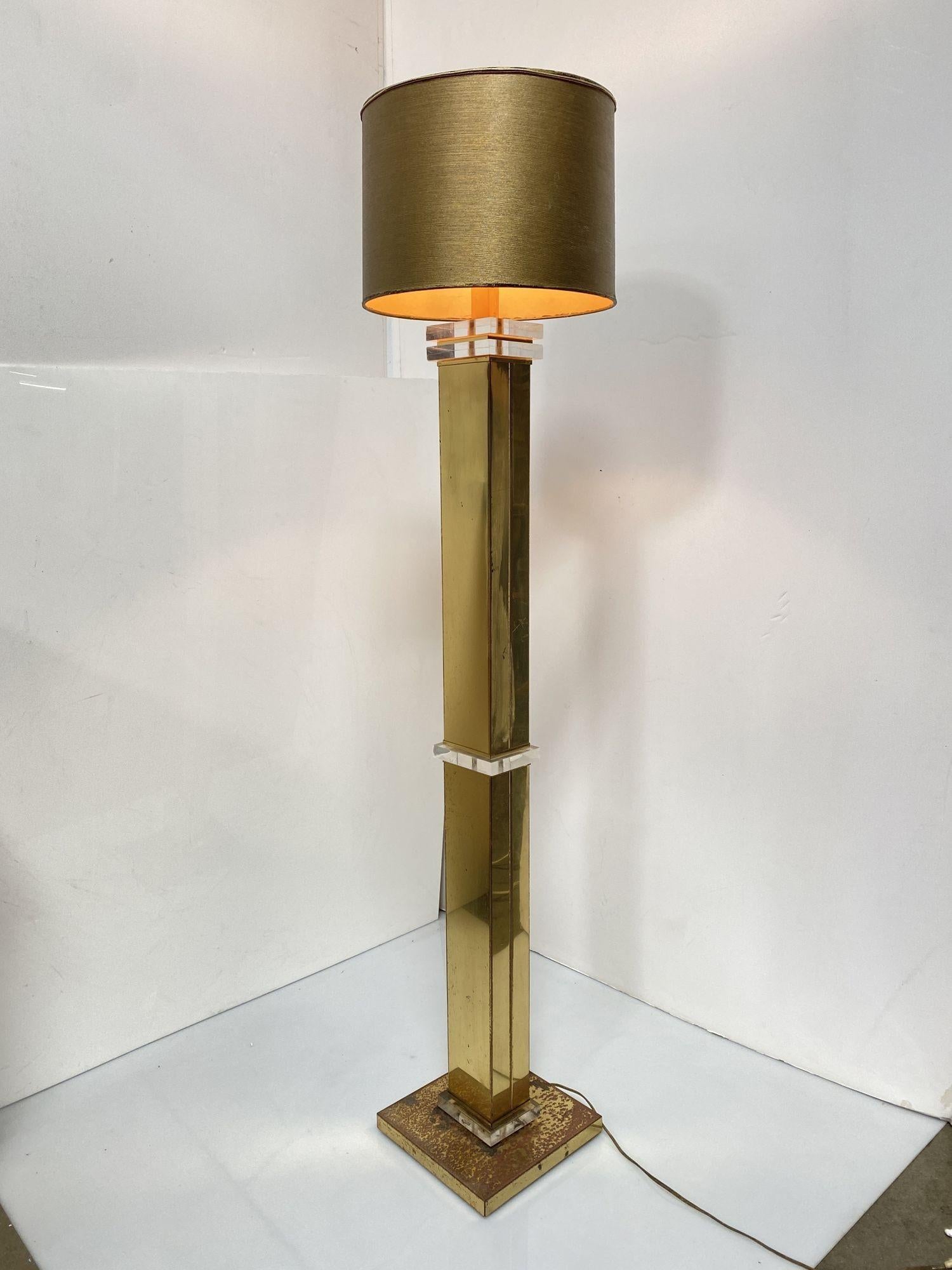 High Style Modern Acrylic and Brass Floor Lamp, Circa 1970 In Fair Condition For Sale In Van Nuys, CA