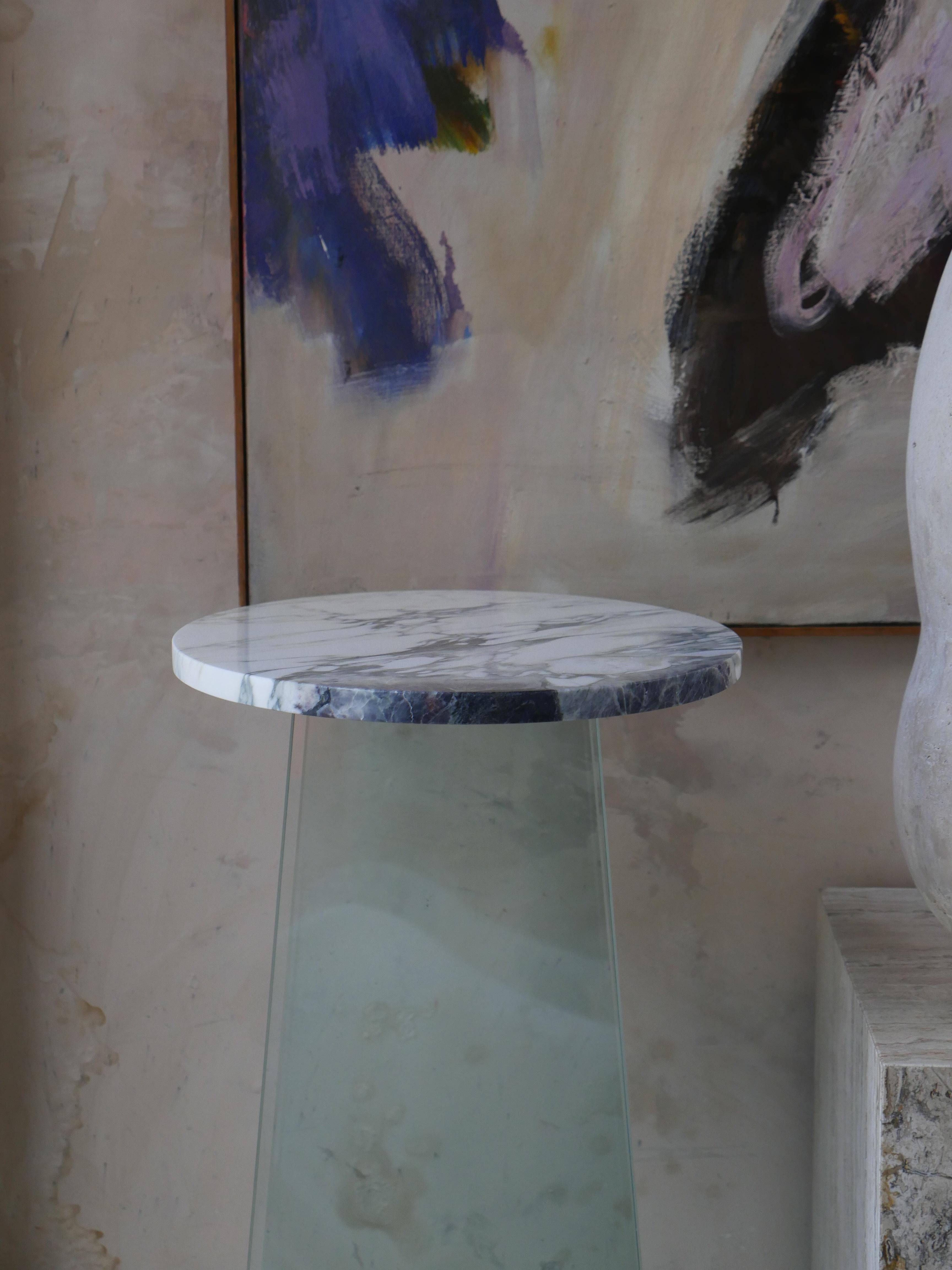 1980s Postmodern Italian Breccia Marble and Glass Geometric Pedestal For Sale 2