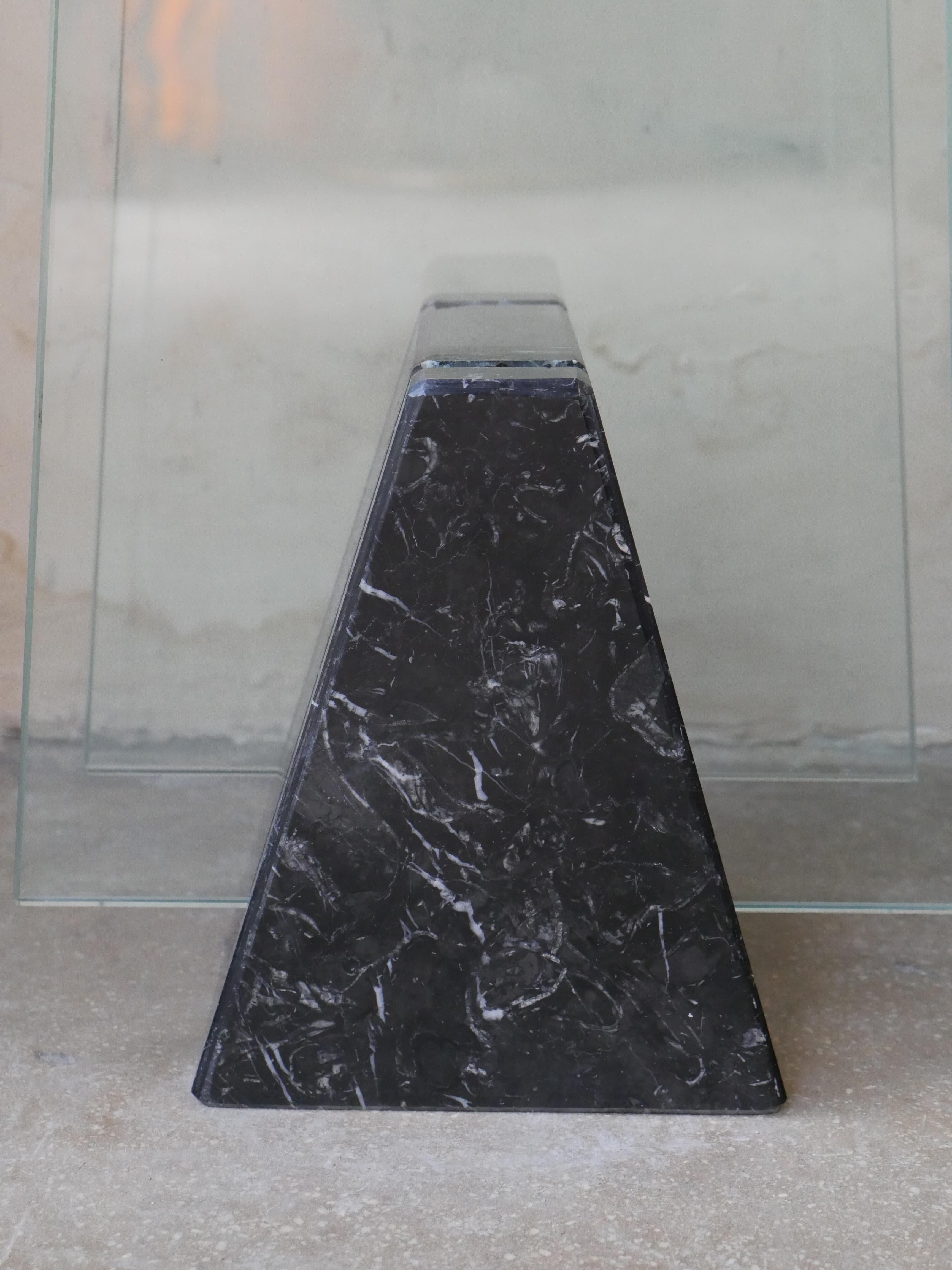 1980s Postmodern Italian Breccia Marble and Glass Geometric Pedestal For Sale 5
