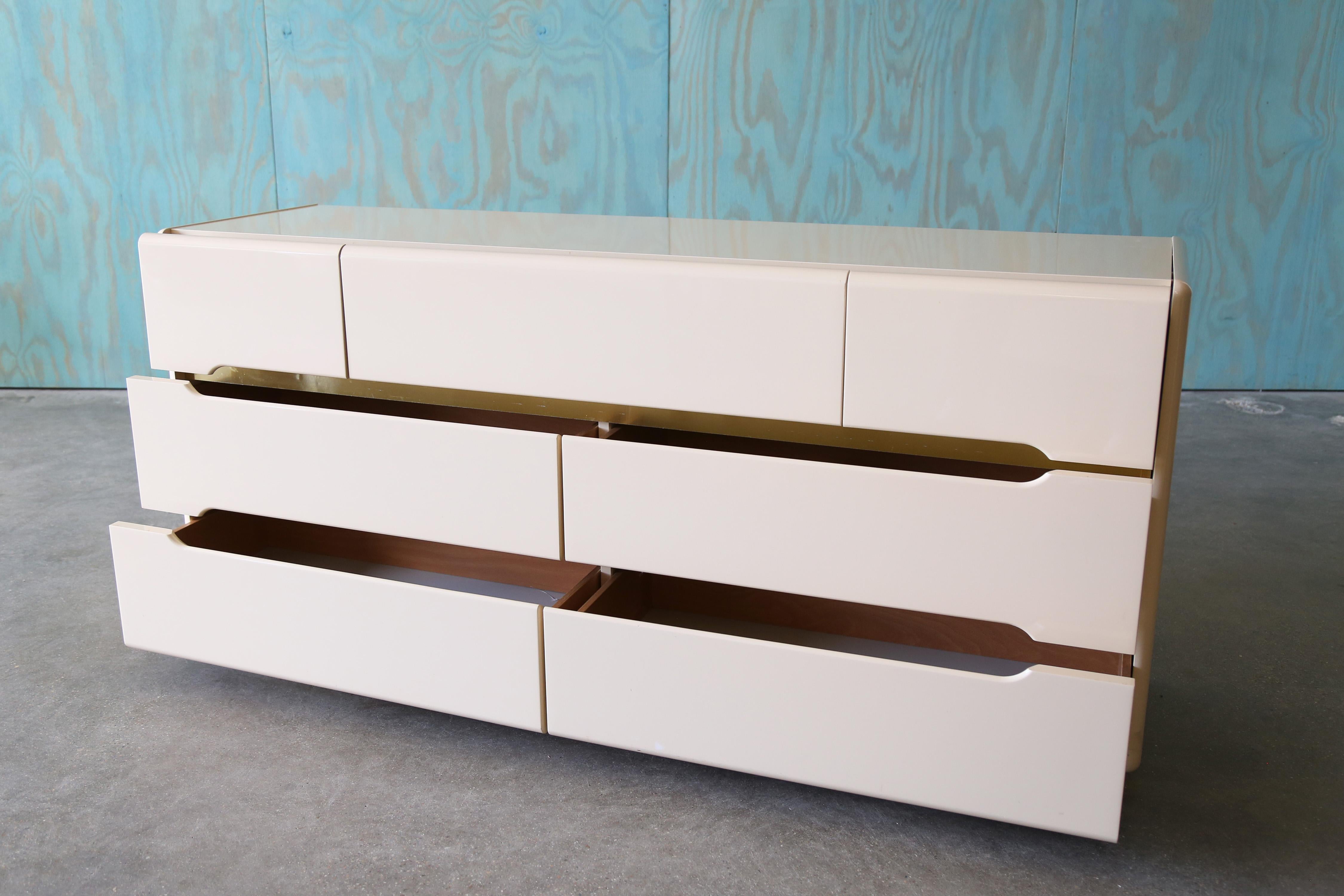 1980s Postmodern Italian Enamel Lacquer Brass Dresser possibly Lane In Good Condition For Sale In Virginia Beach, VA