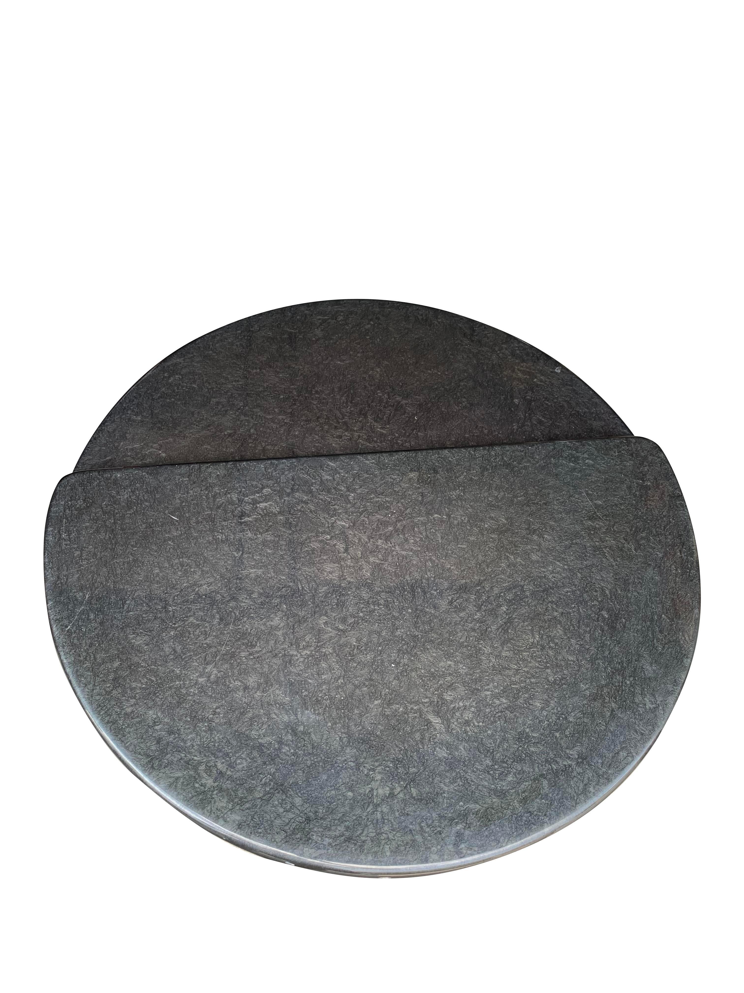 1980s Postmodern Lacquered Half Moon Rotating Coffee Table In Good Condition For Sale In Saddle River, NJ