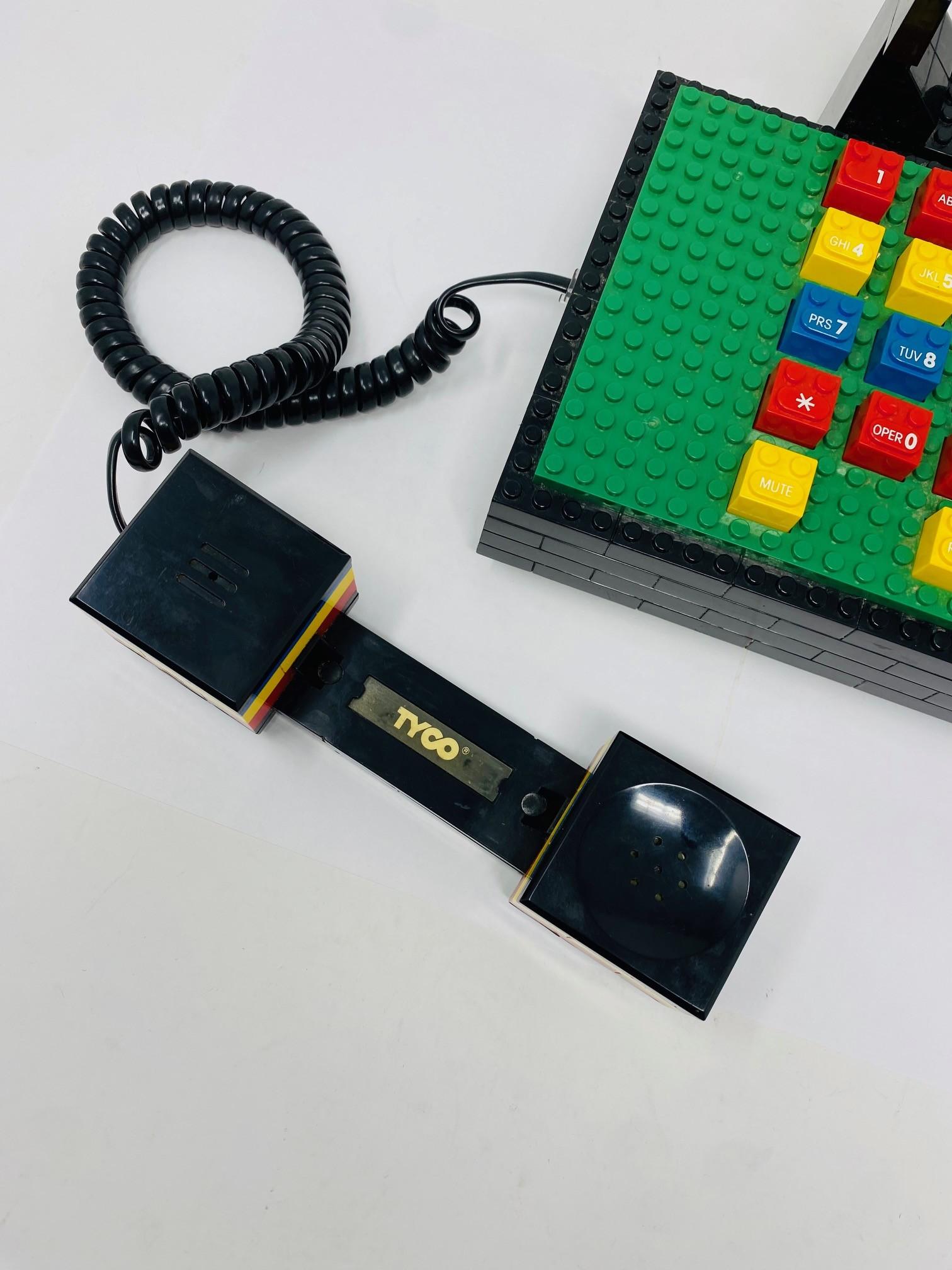1980s Postmodern Lego Telephone by Tyco In Good Condition For Sale In San Diego, CA