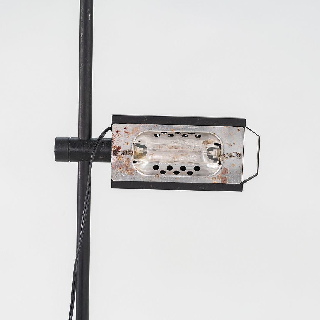 Lampada da terra postmoderna anni '80 Lite Source in nero per Underwriters Laboratories In condizioni buone in vendita a Philadelphia, PA