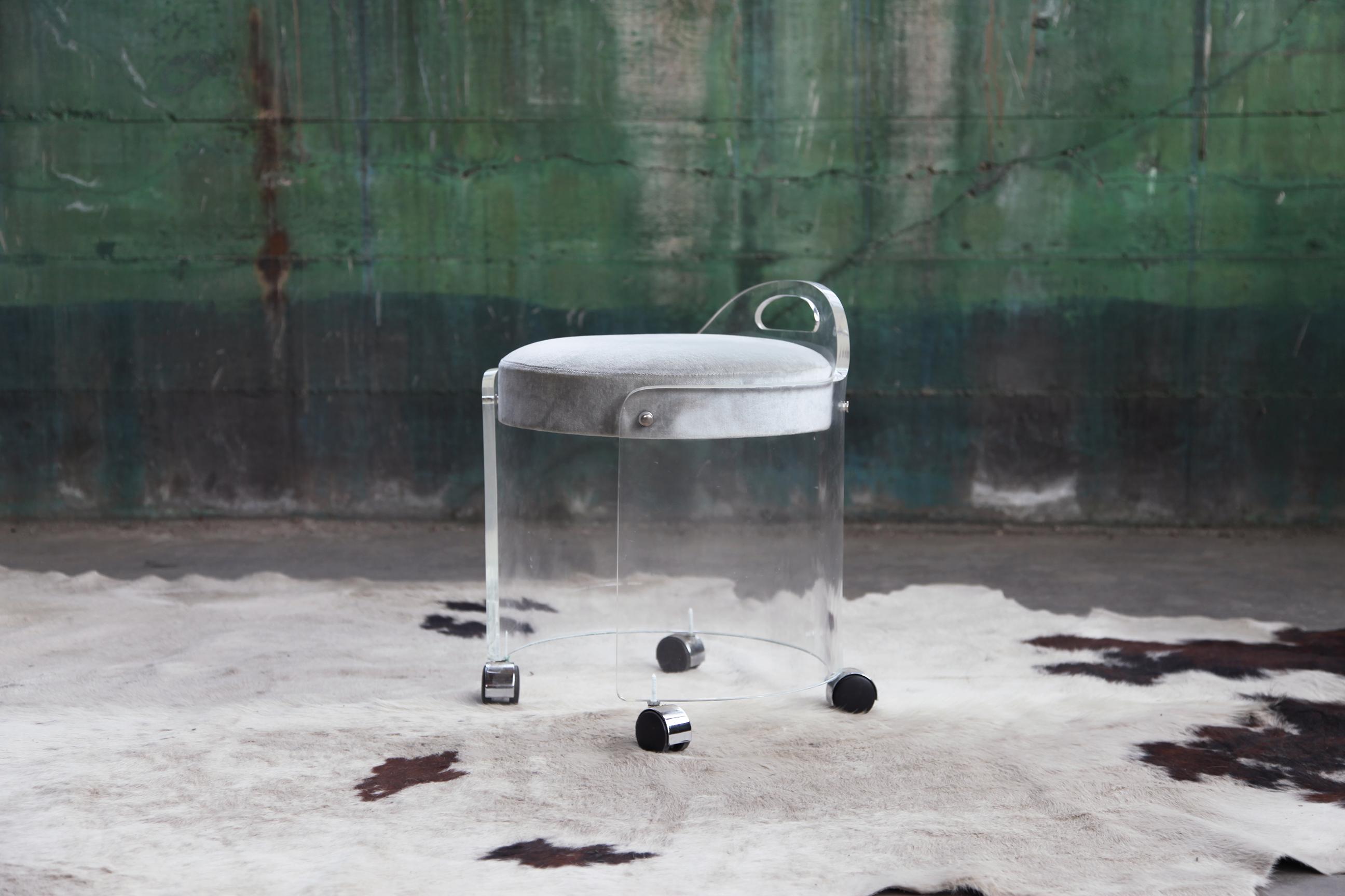 Late 20th Century 1980s Postmodern Lucite and Light Grey Velour Vanity Stool on Casters