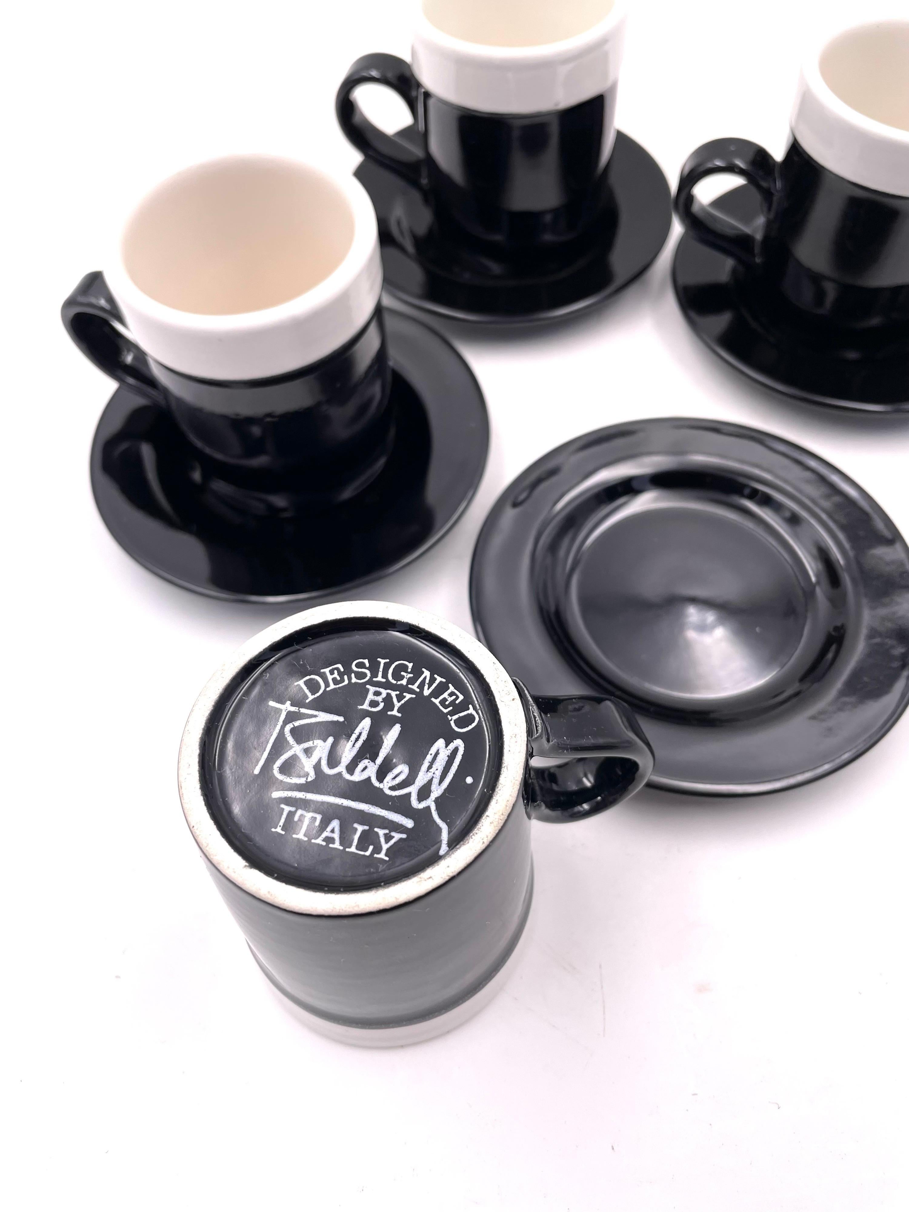 Postmoderne Ensemble de 4 tasses et soucoupes à espresso postmodernes de l'ère Memphis des années 1980 par Baldelli Italie en vente