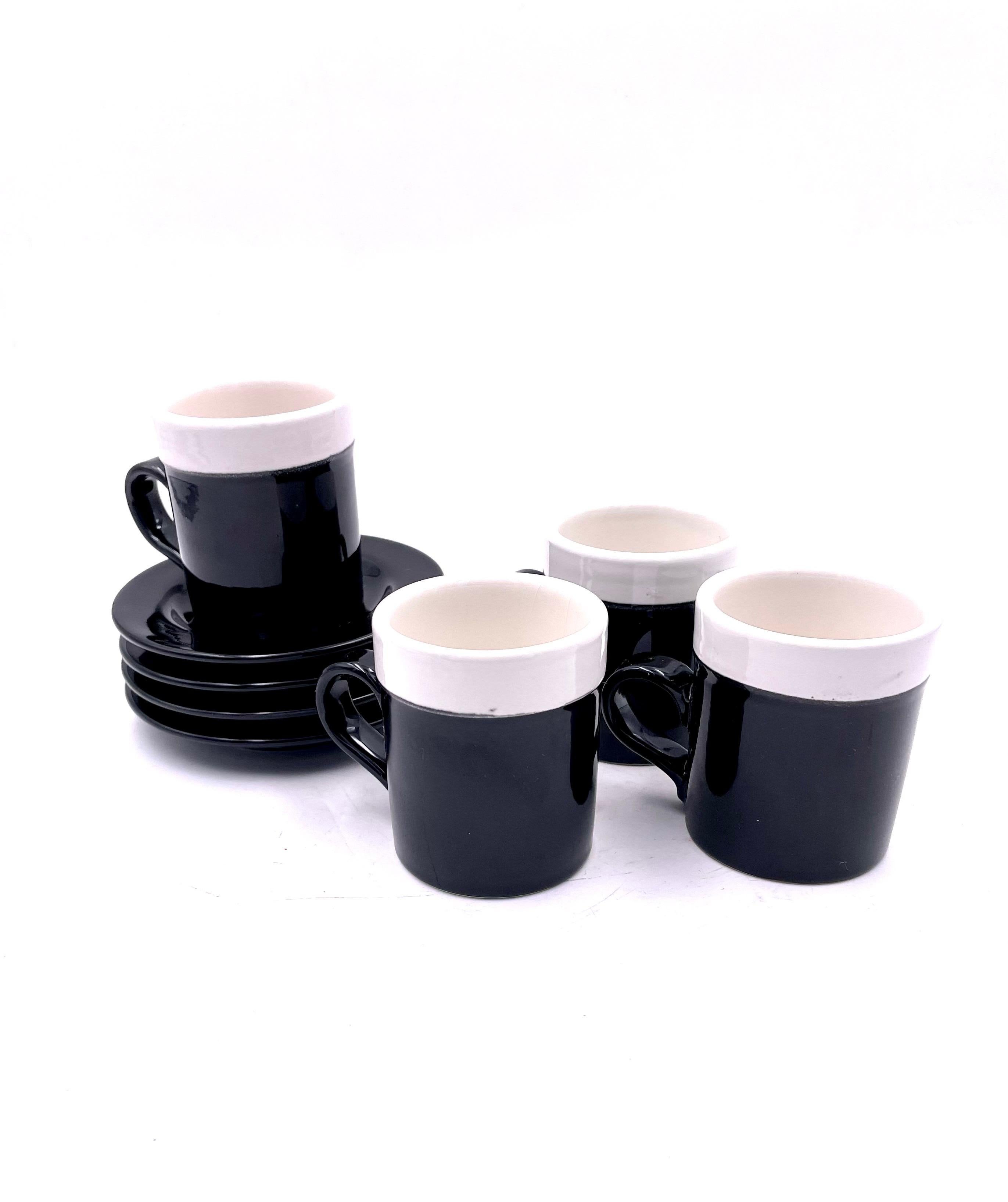 20ième siècle Ensemble de 4 tasses et soucoupes à espresso postmodernes de l'ère Memphis des années 1980 par Baldelli Italie en vente