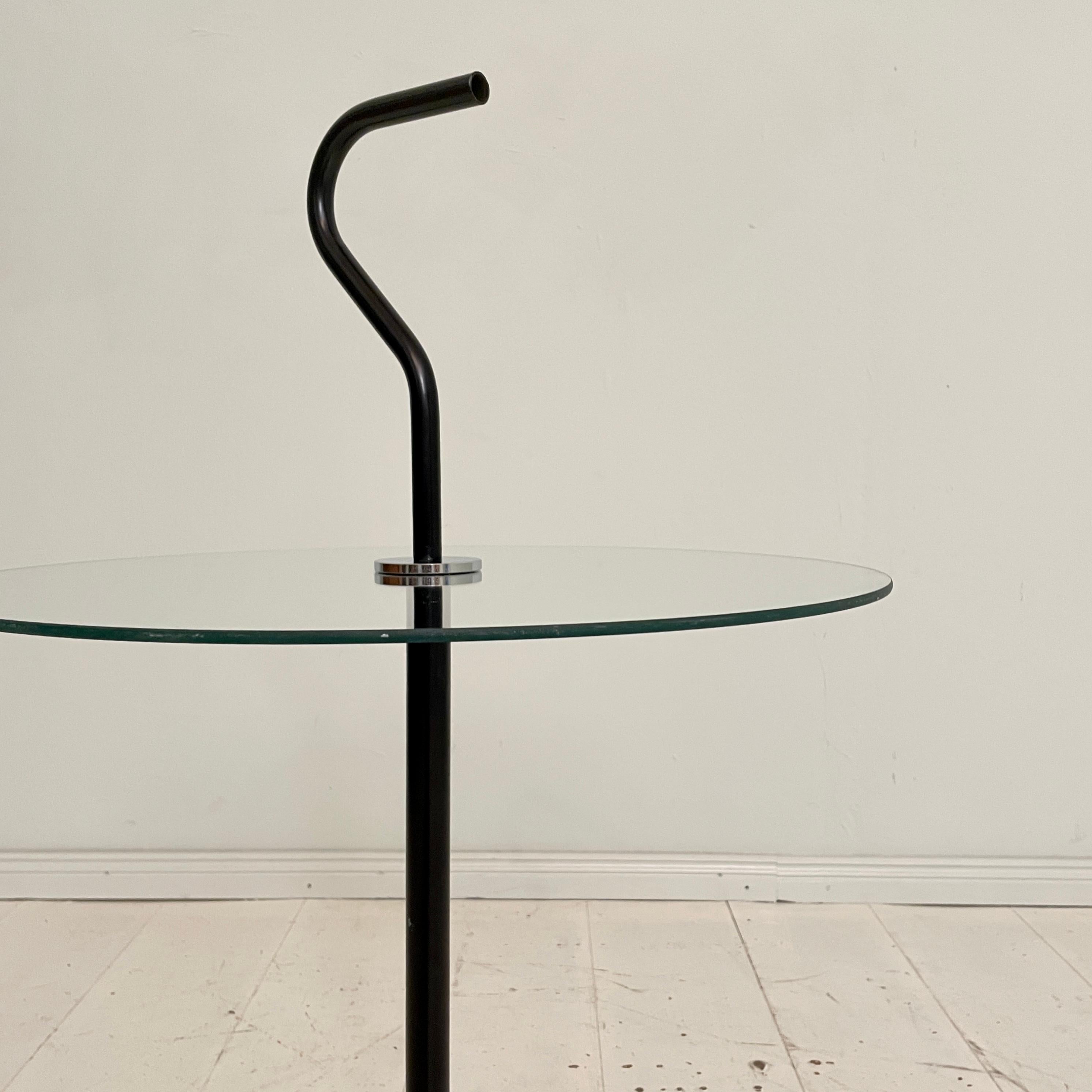 1980s Postmodern Memphis Side Table in Black Lacquered Metal and Glass 1