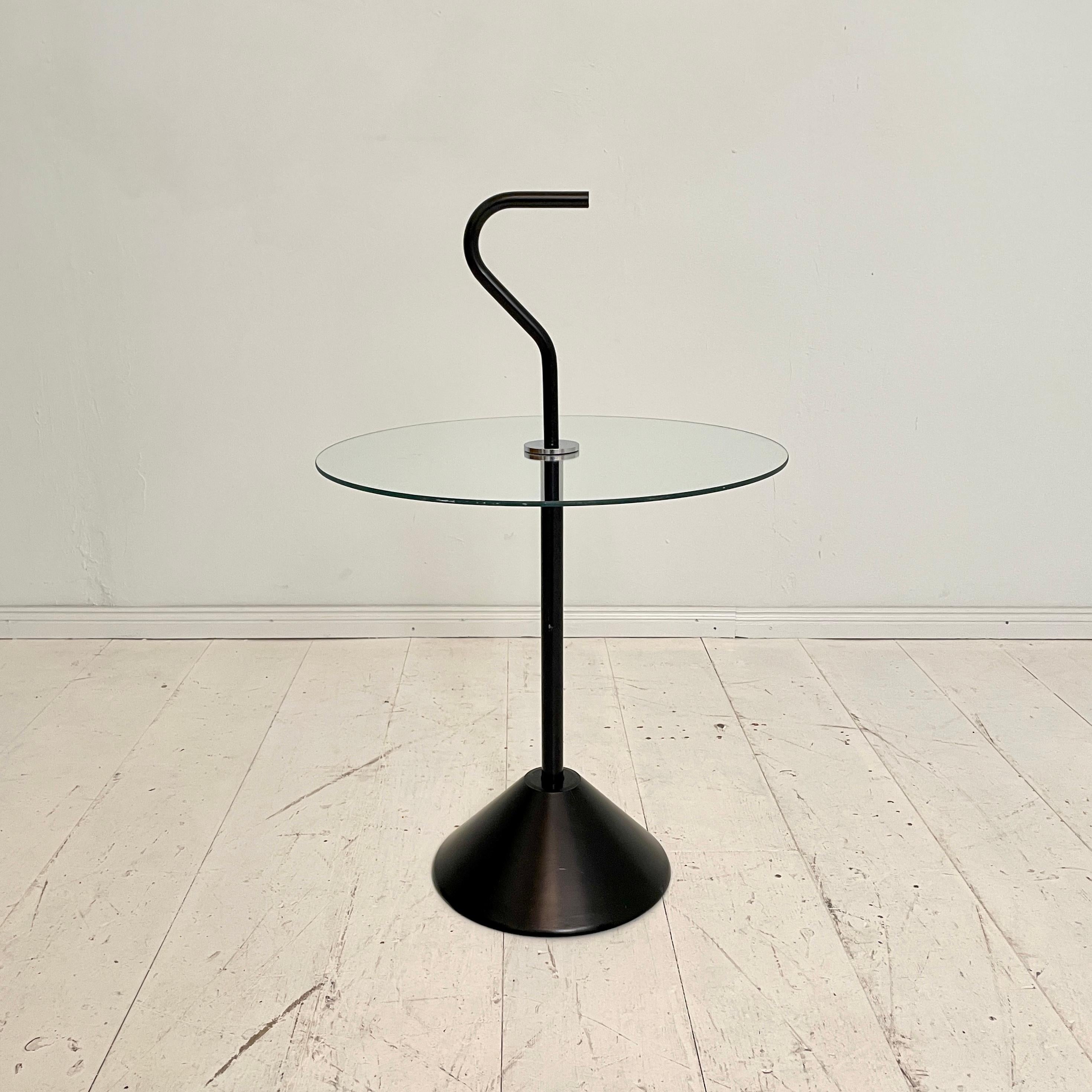 1980s Postmodern Memphis Side Table in Black Lacquered Metal and Glass 3