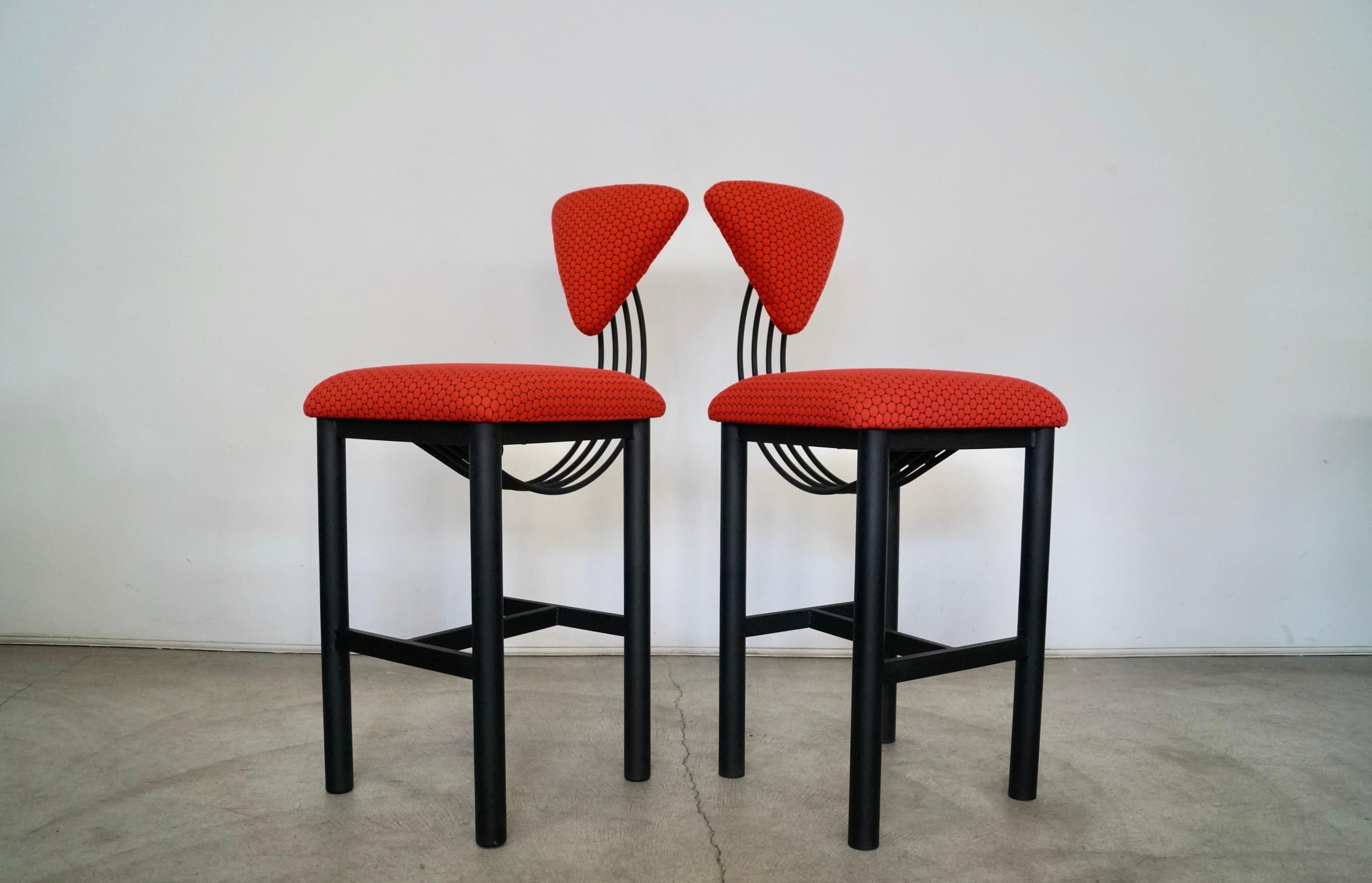 1980s Postmodern Memphis Style Bar Stools In Excellent Condition For Sale In Burbank, CA
