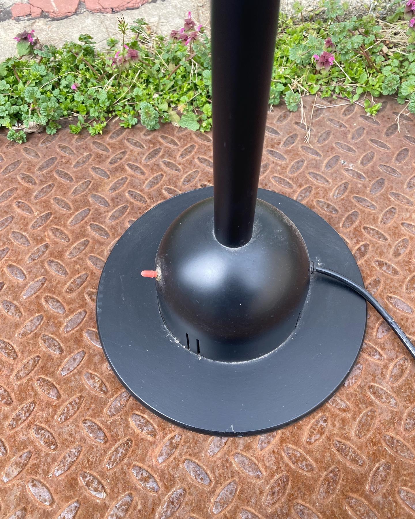 1980’s Postmodern “Mira” Floor Lamp by Mario Arnaboldi for Programmaluce In Good Condition In Munroe Falls, OH
