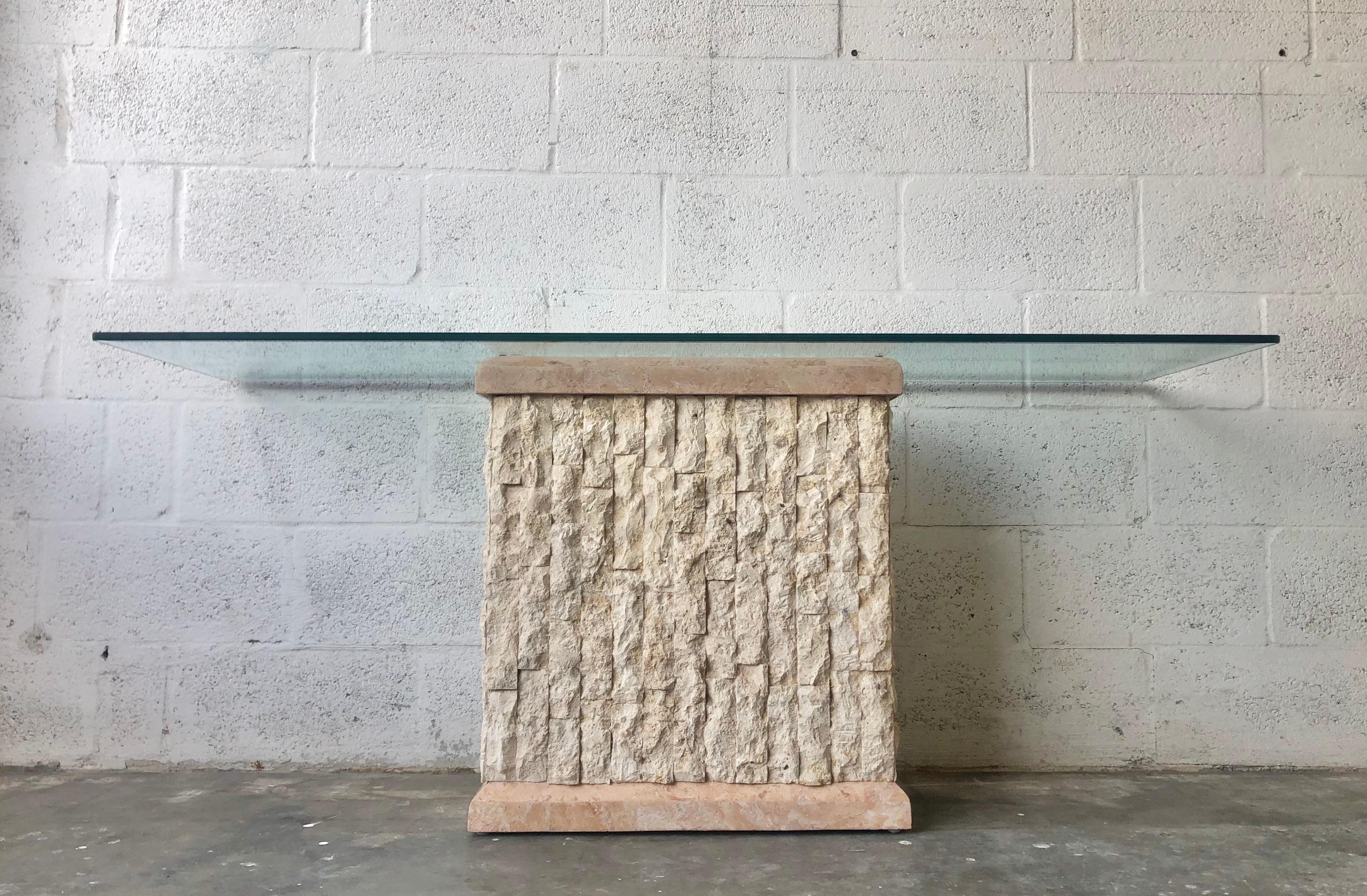 1980s Postmodern Natural Mactan Stone Console /Sofa Table with Glass Top In Good Condition For Sale In Miami, FL