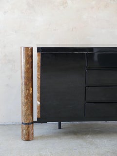 Postmoderne Anrichte aus Onyx und schwarzem Lack, 1980er Jahre
