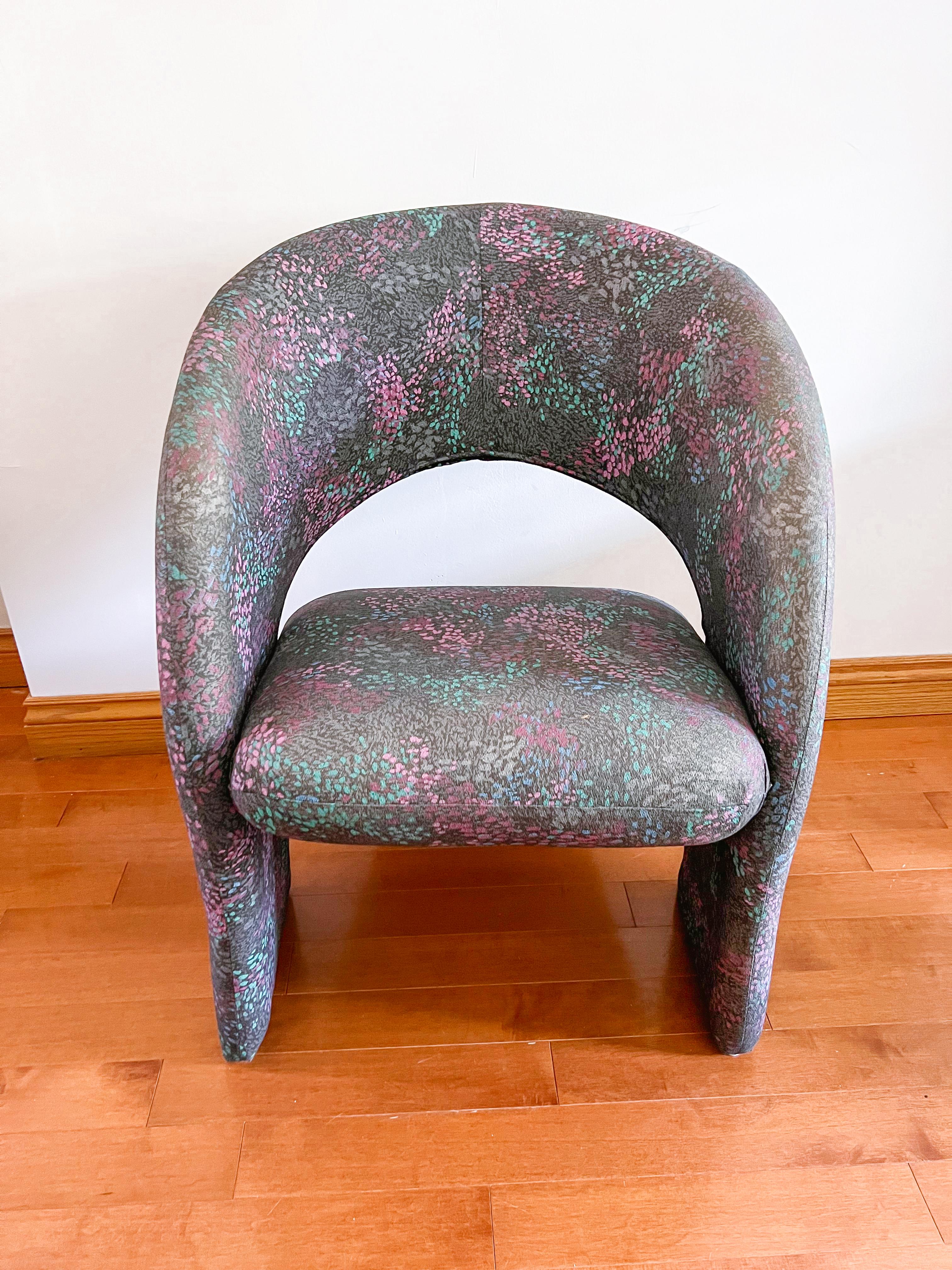 Post-Modern 1980s Postmodern Sculptural Chair in the Style of Jaymar For Sale