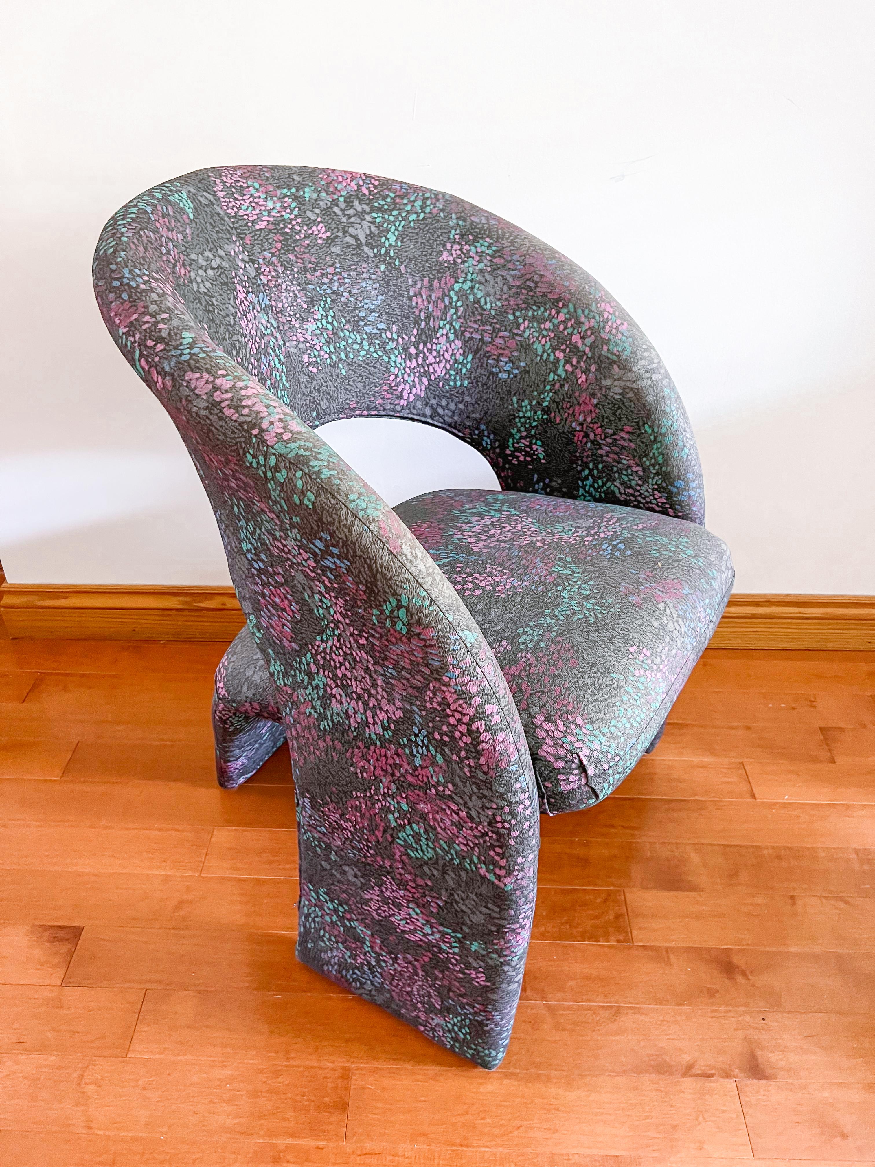 Canadian 1980s Postmodern Sculptural Chair in the Style of Jaymar For Sale