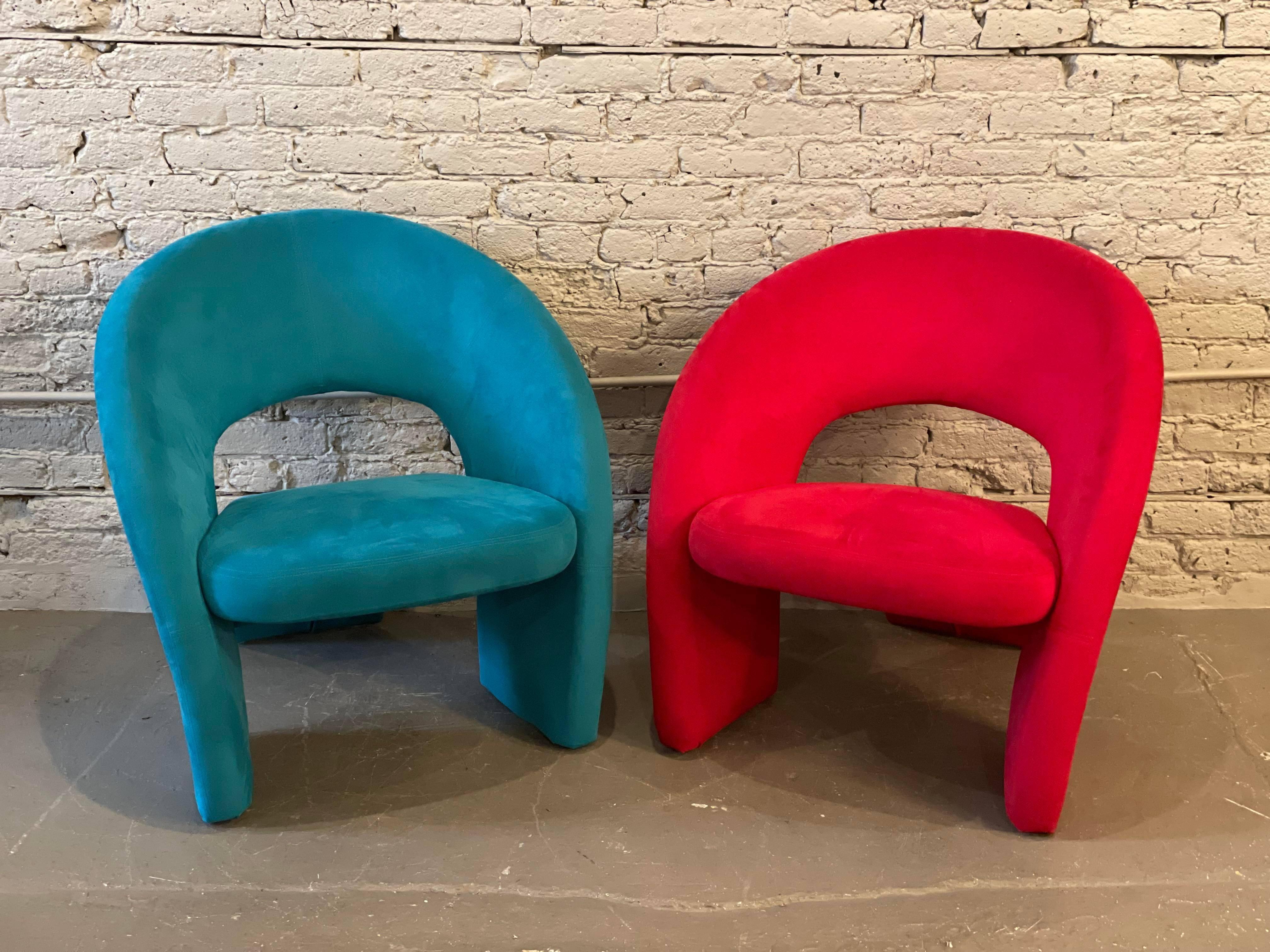 1980s Postmodern Sculptural Chairs in the Manner of Jaymar, a Pair In Good Condition In Chicago, IL