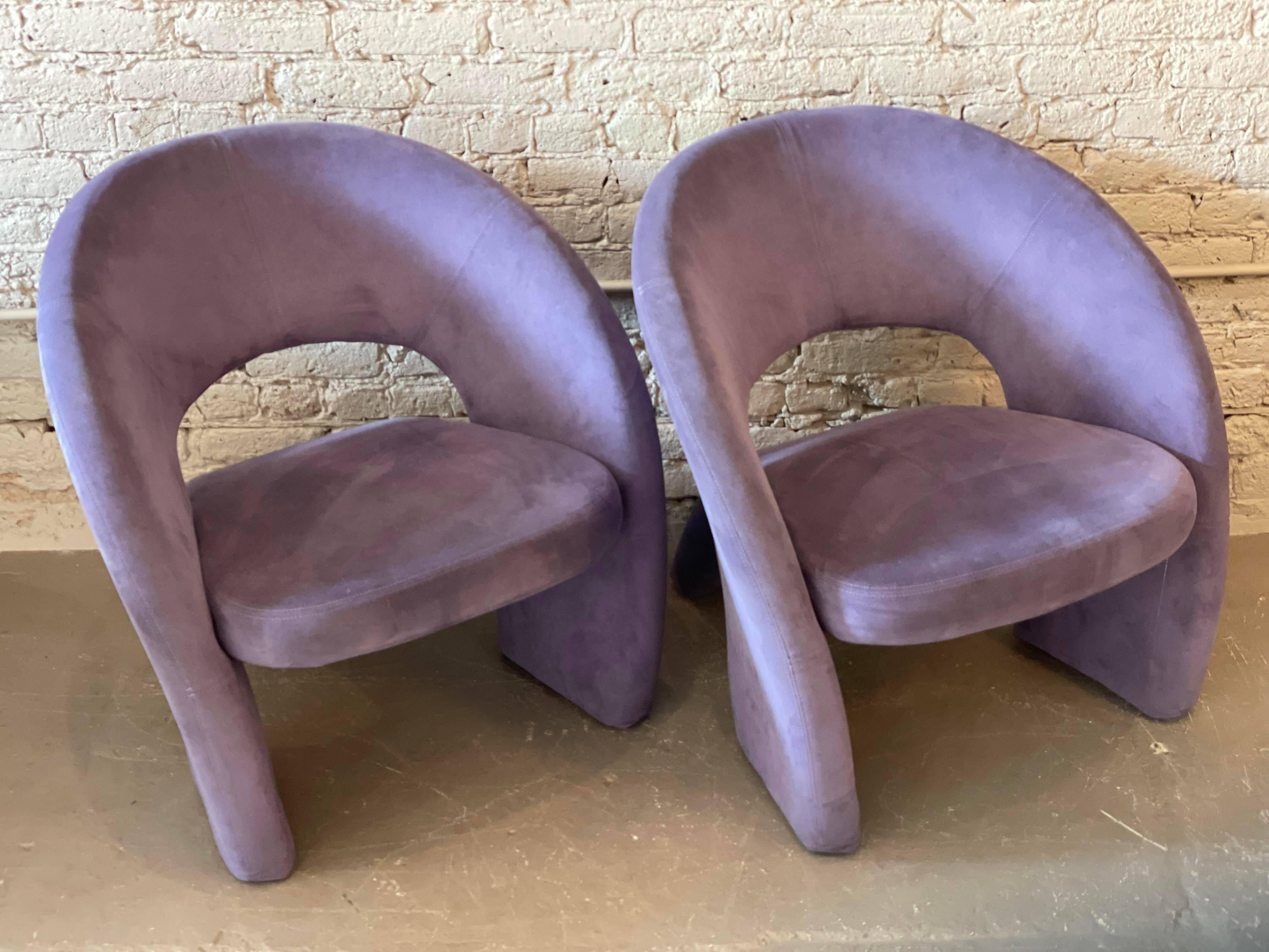 Post-Modern 1980s Postmodern Sculptural Chairs in the Style of Jaymar, a Pair For Sale