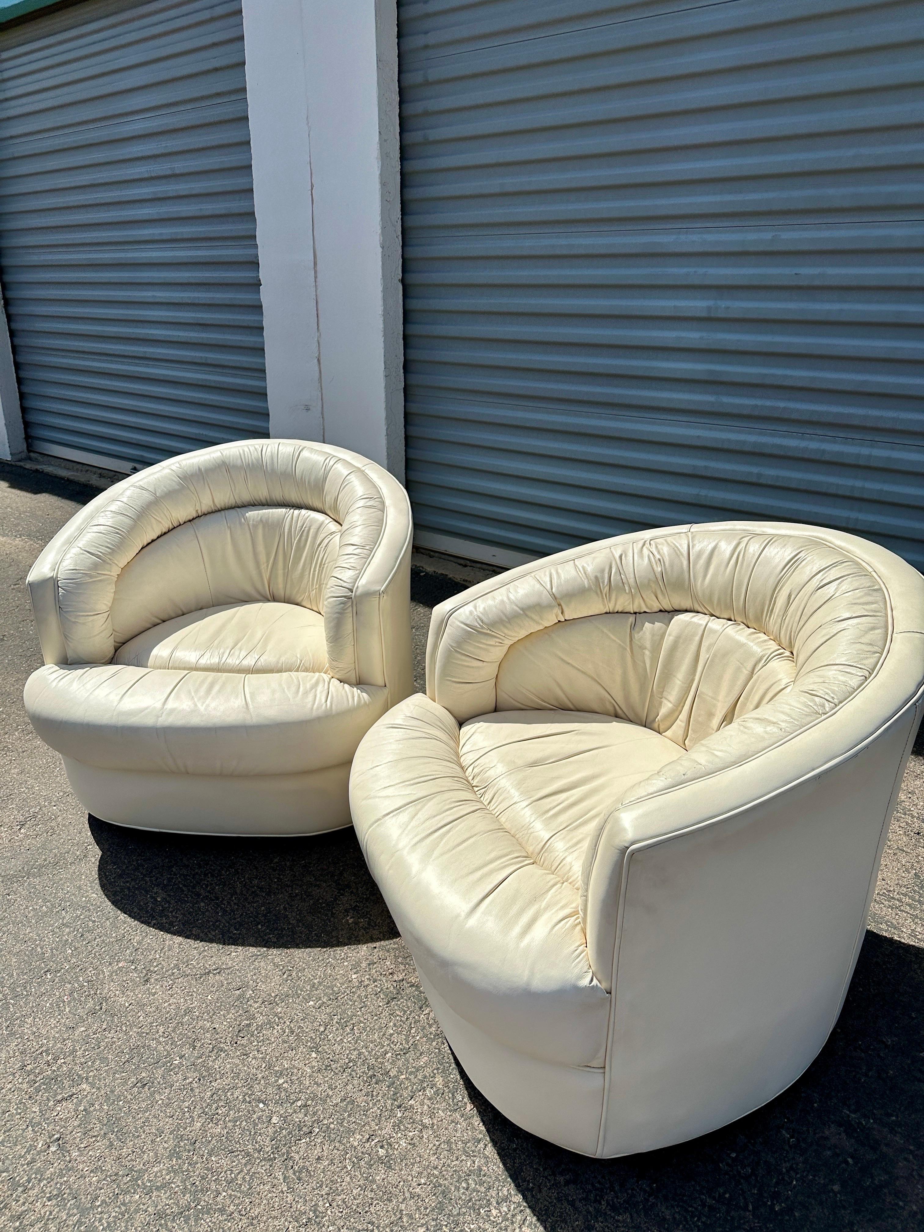 1980s Postmodern Swivel Lounge Chairs White Leather Attributed to Milo Baughman 2