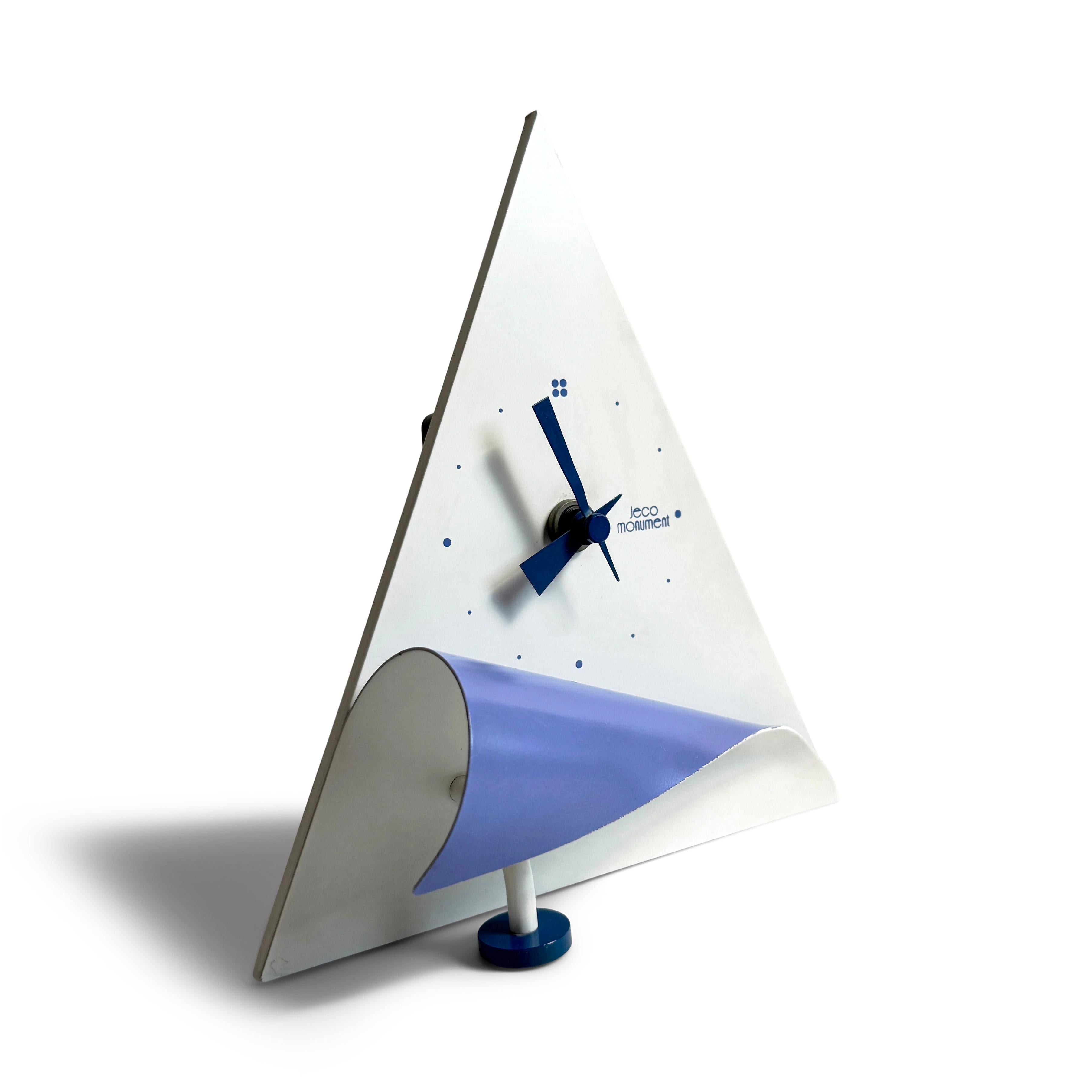 Post-Modern 1980s Postmodern Triangular Desk Clock by Jeco For Sale