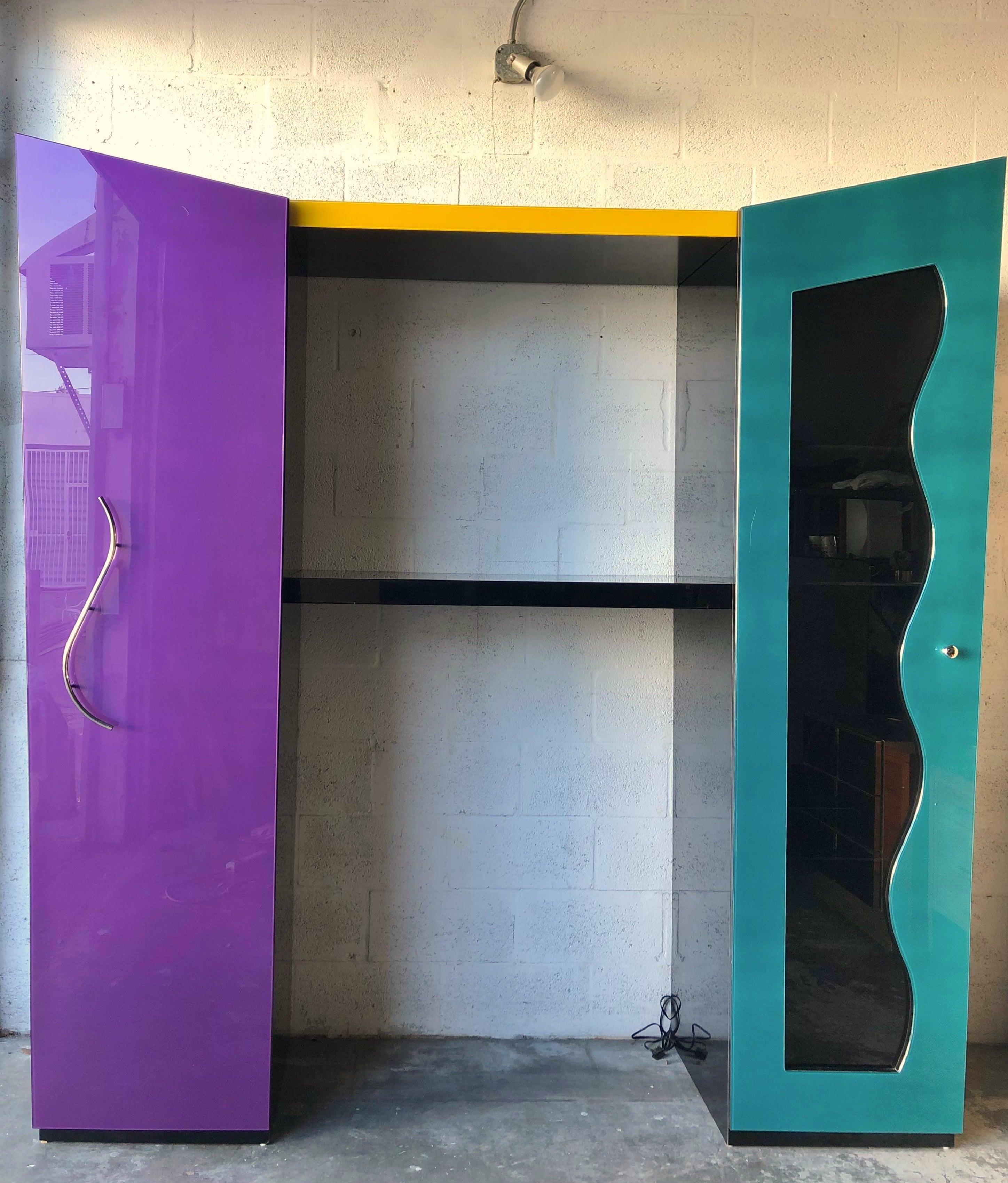 Laminated 1980s Postmodern Wall System Unit in the Memphis Group Style For Sale