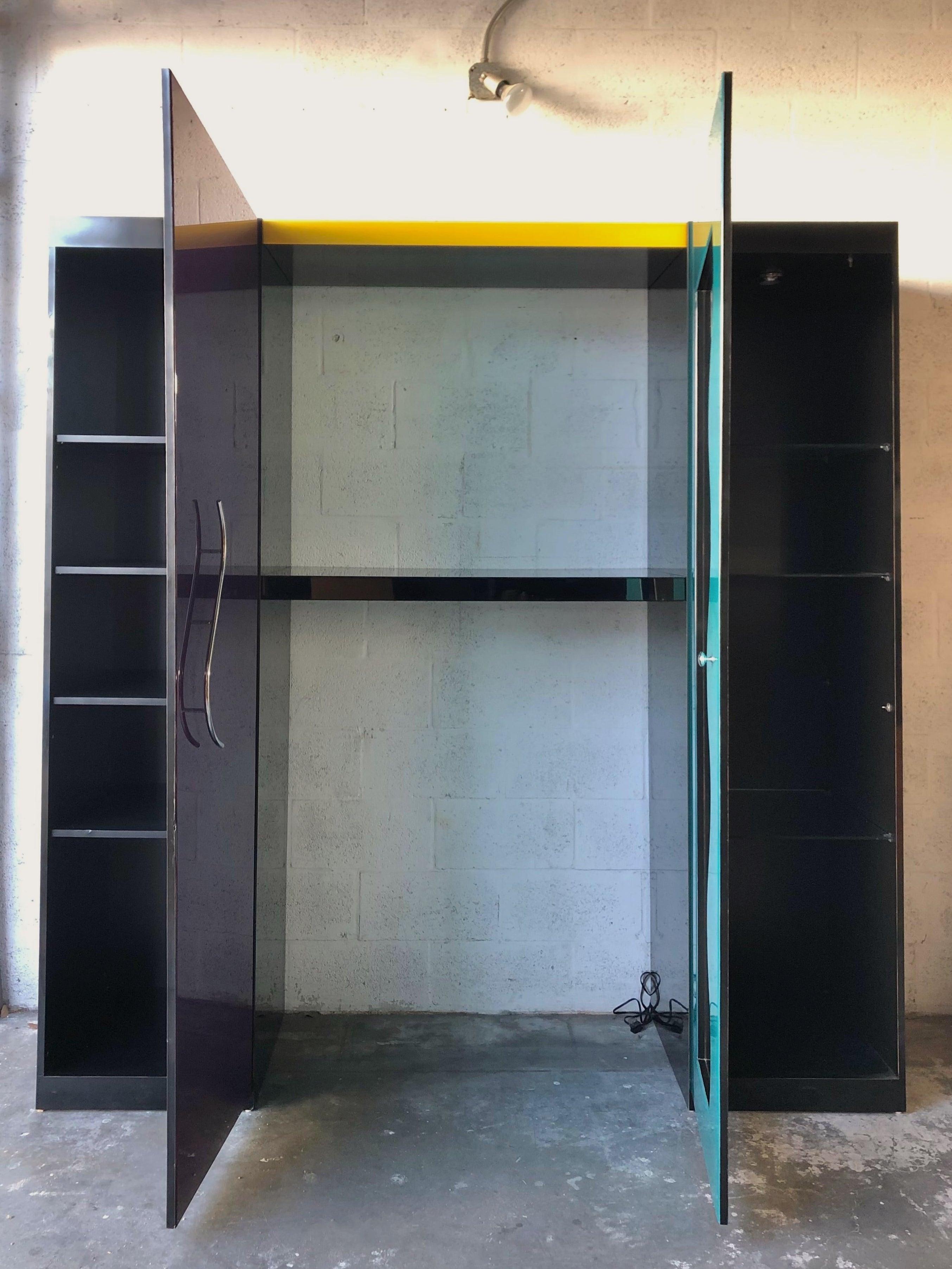 Late 20th Century 1980s Postmodern Wall System Unit in the Memphis Group Style For Sale