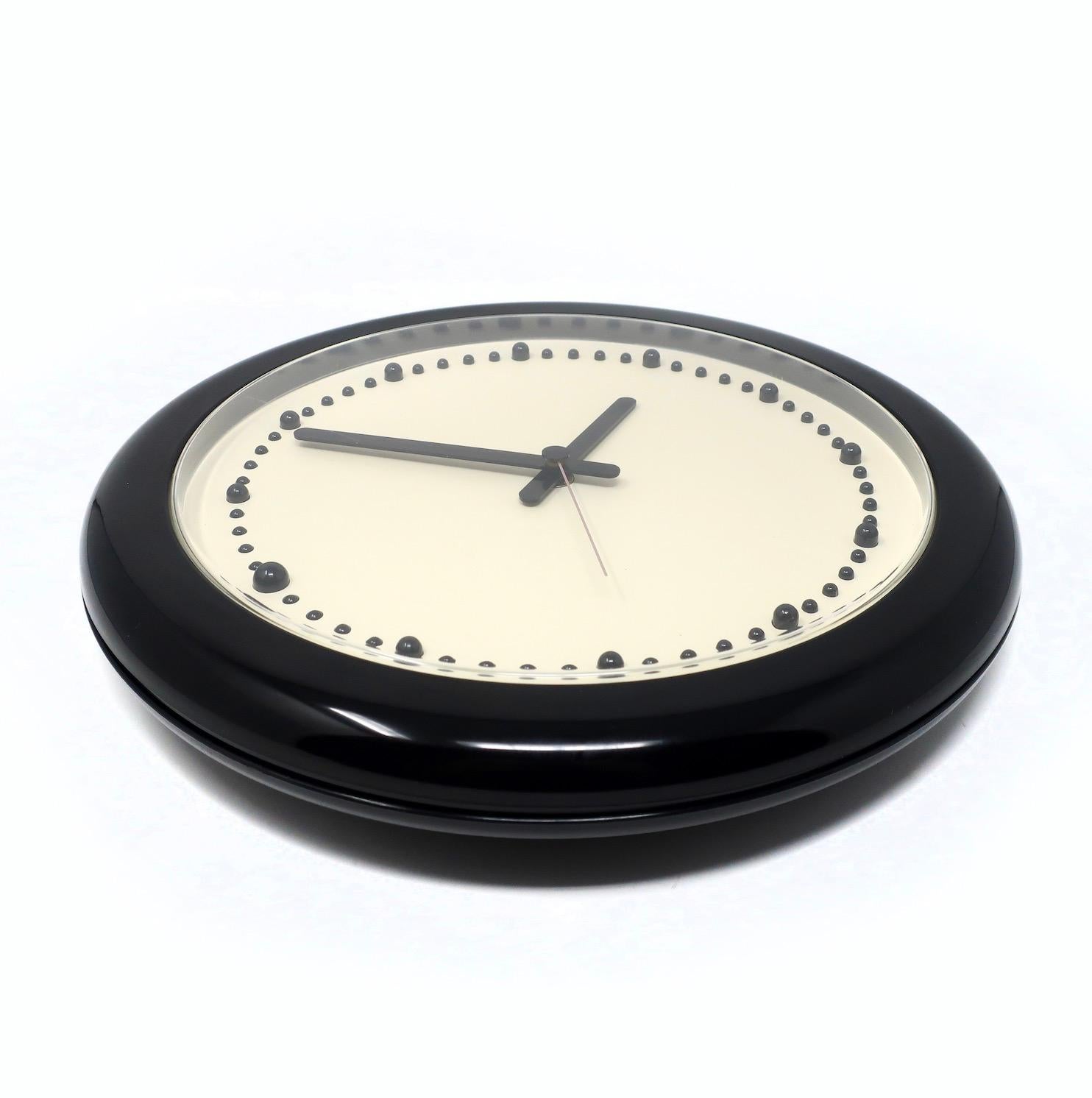 Post-Modern 1980s Postmodern White and Black Rexite Zero 980 Wall Clock