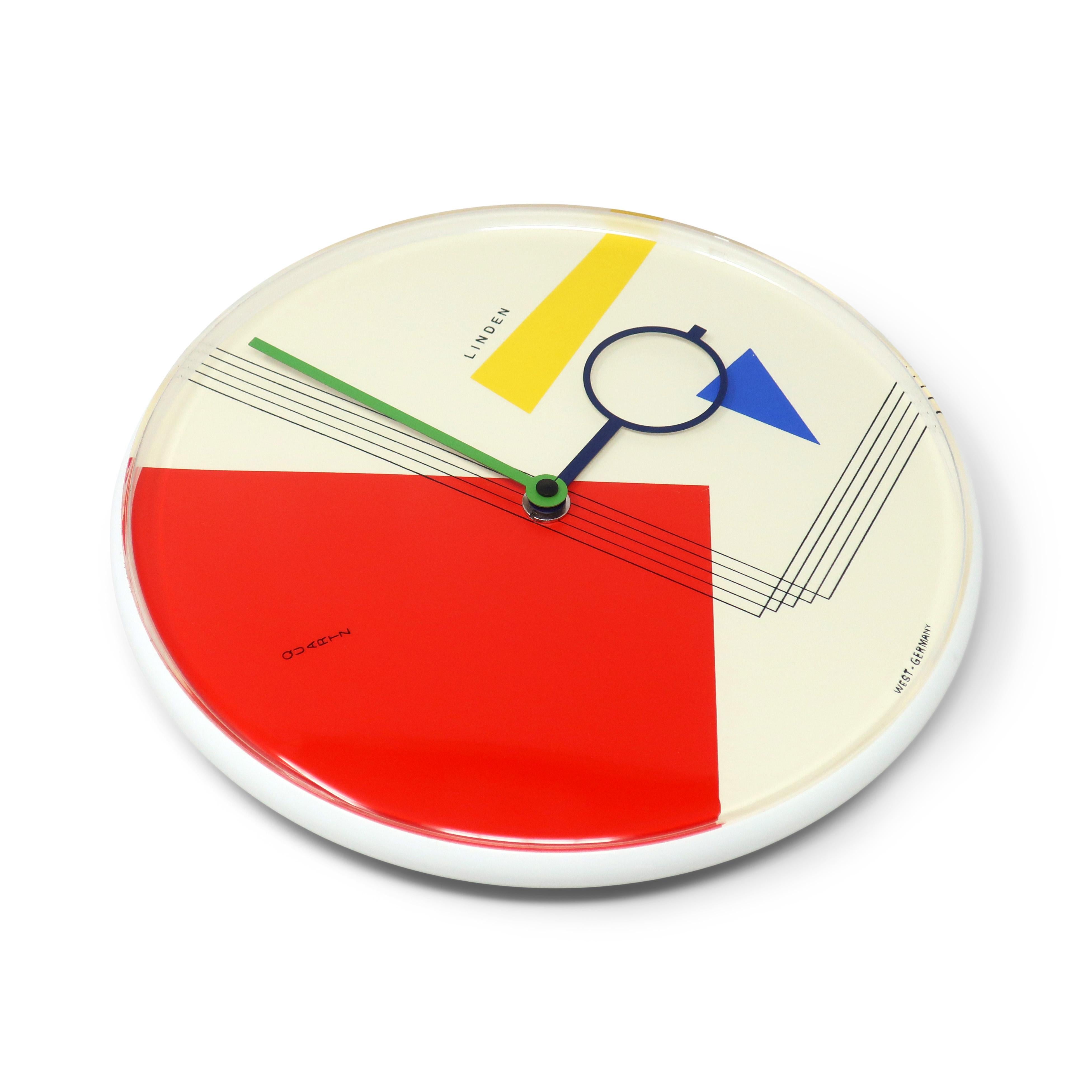 1980s Postmodern White Wall Clock by Linden In Good Condition For Sale In Brooklyn, NY