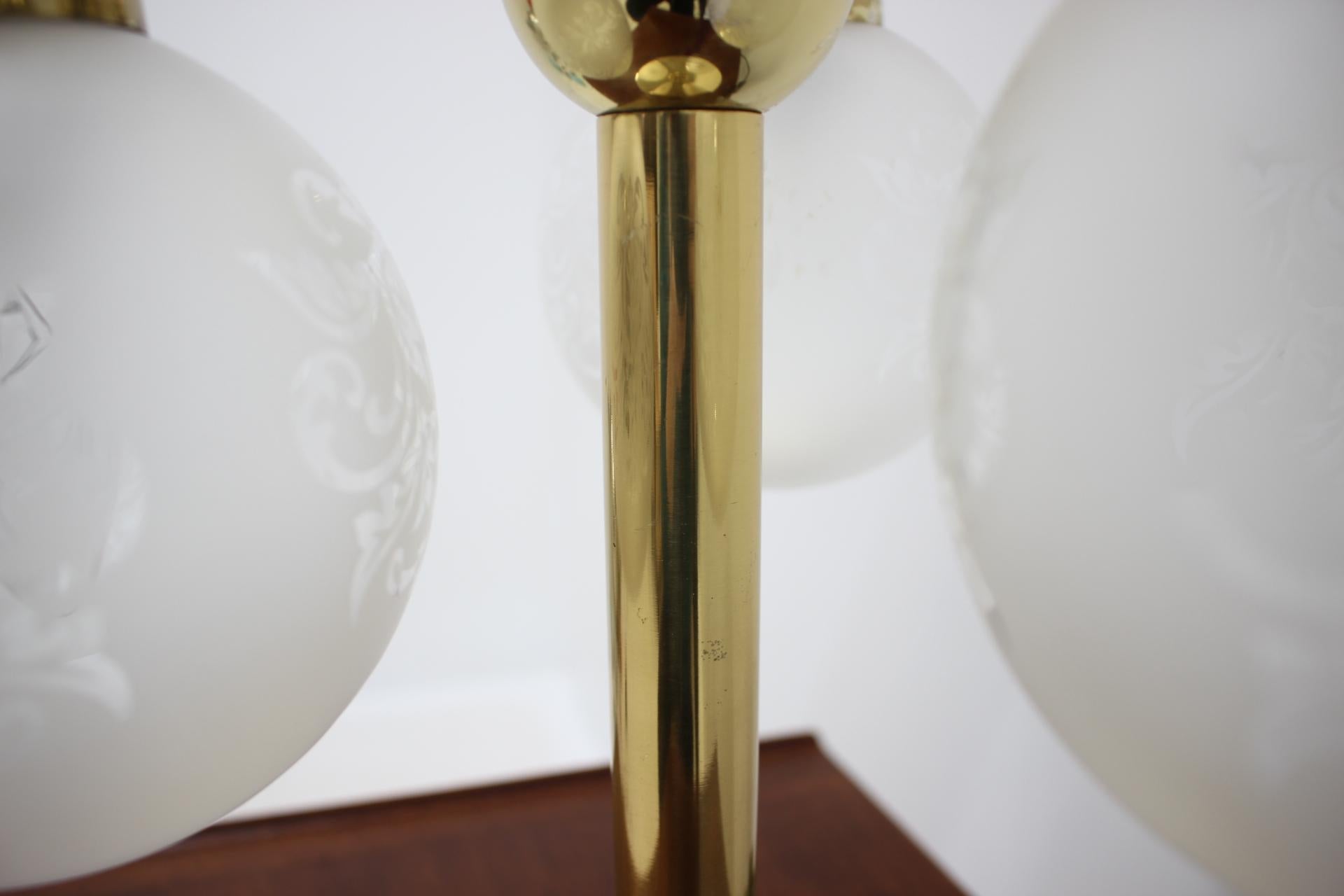 1980s Preciosa Glass Table Lamp, Czechoslovakia In Good Condition For Sale In Praha, CZ