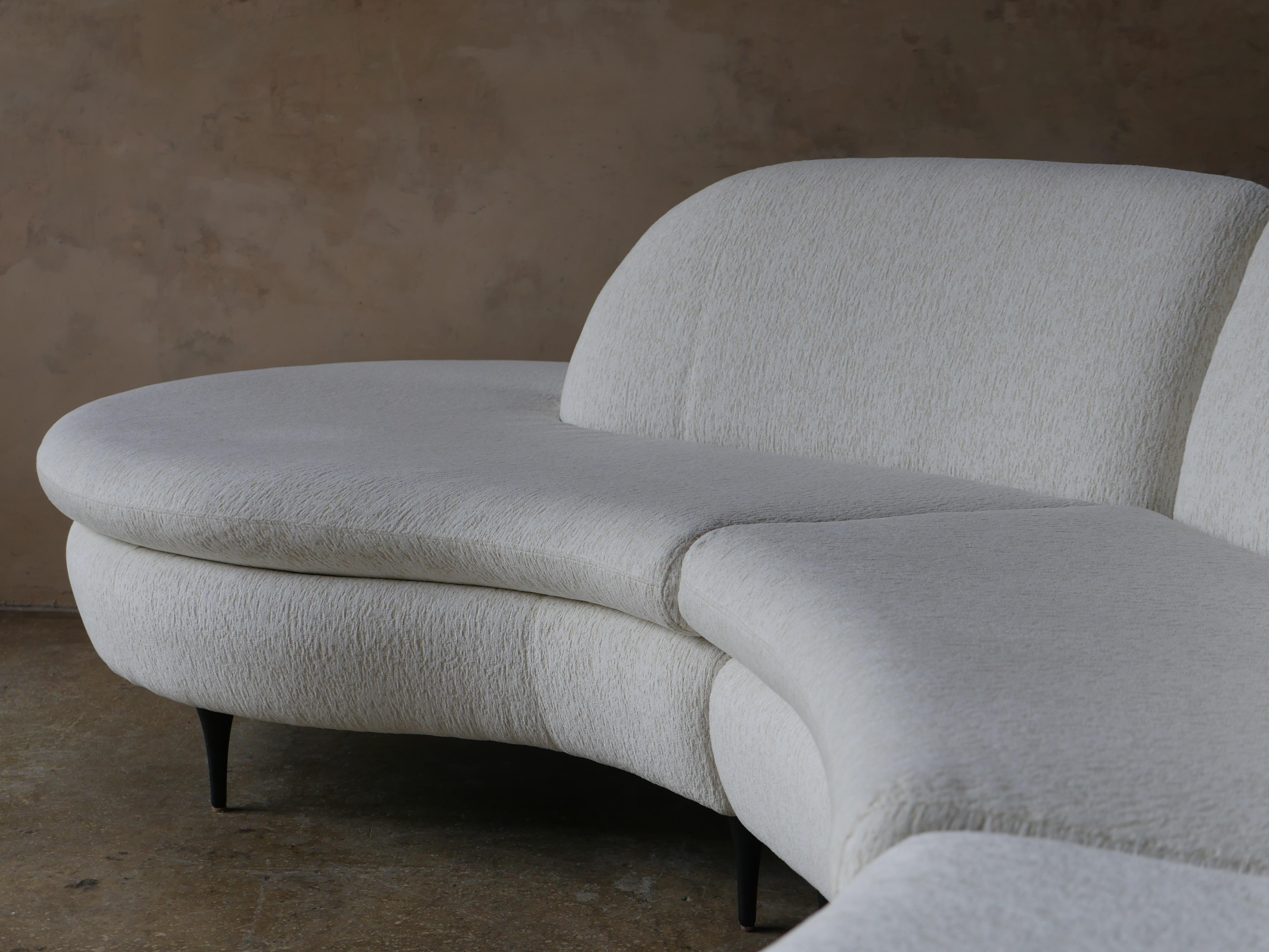 1980s Vladimir Kagan Preview Furniture Chenille Sectional Sofa In Good Condition In Miami, FL