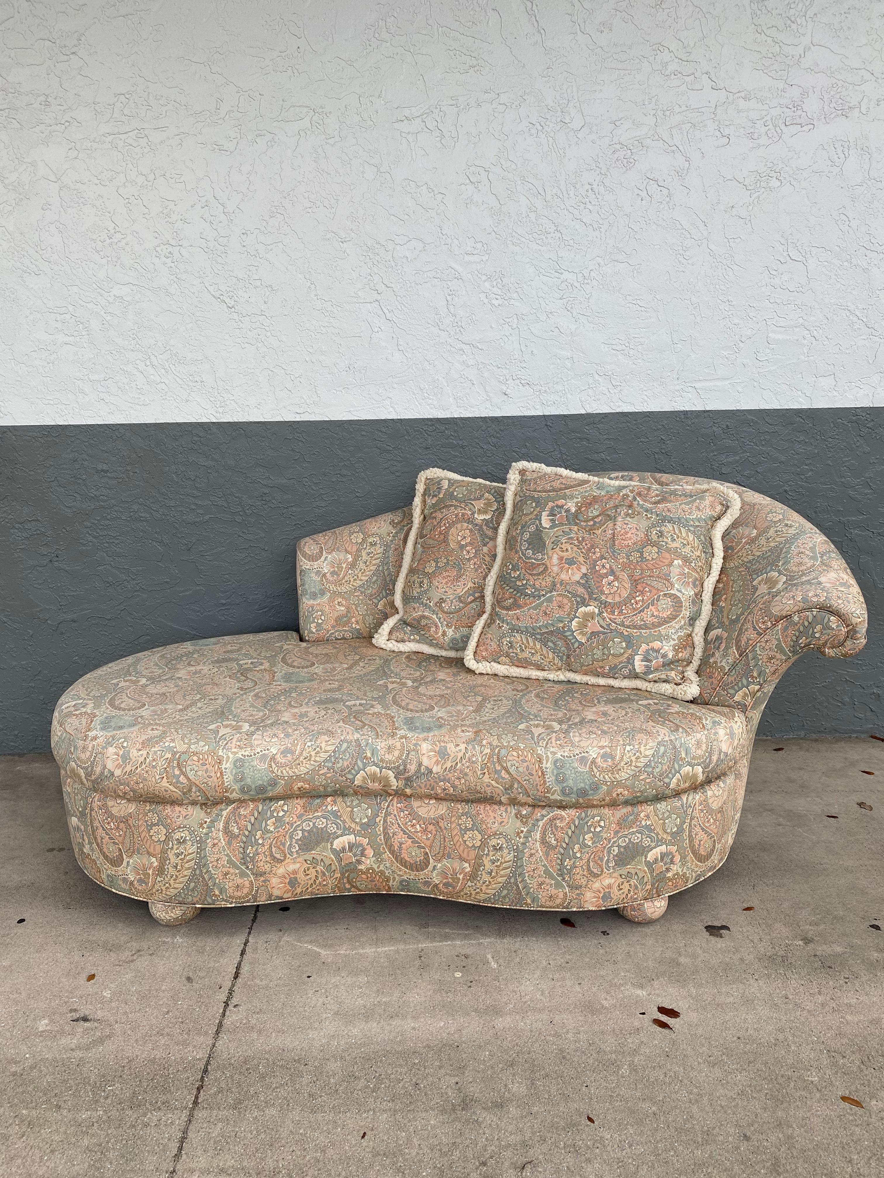 1980s Preview Paisley Kidney Sculptural Chaise For Sale 6