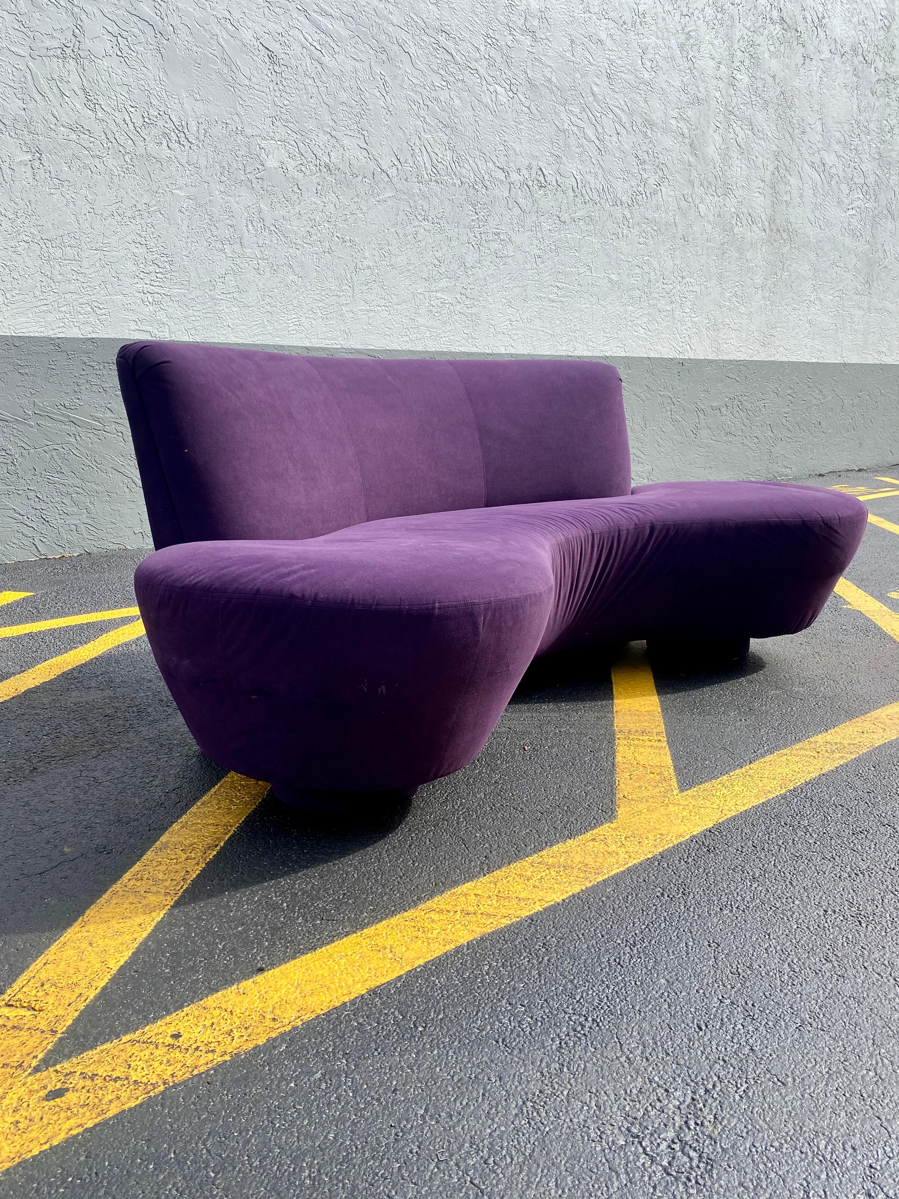 1980s Preview Purple Sculptural Biomorphic Cloud Sofa In Good Condition For Sale In Fort Lauderdale, FL