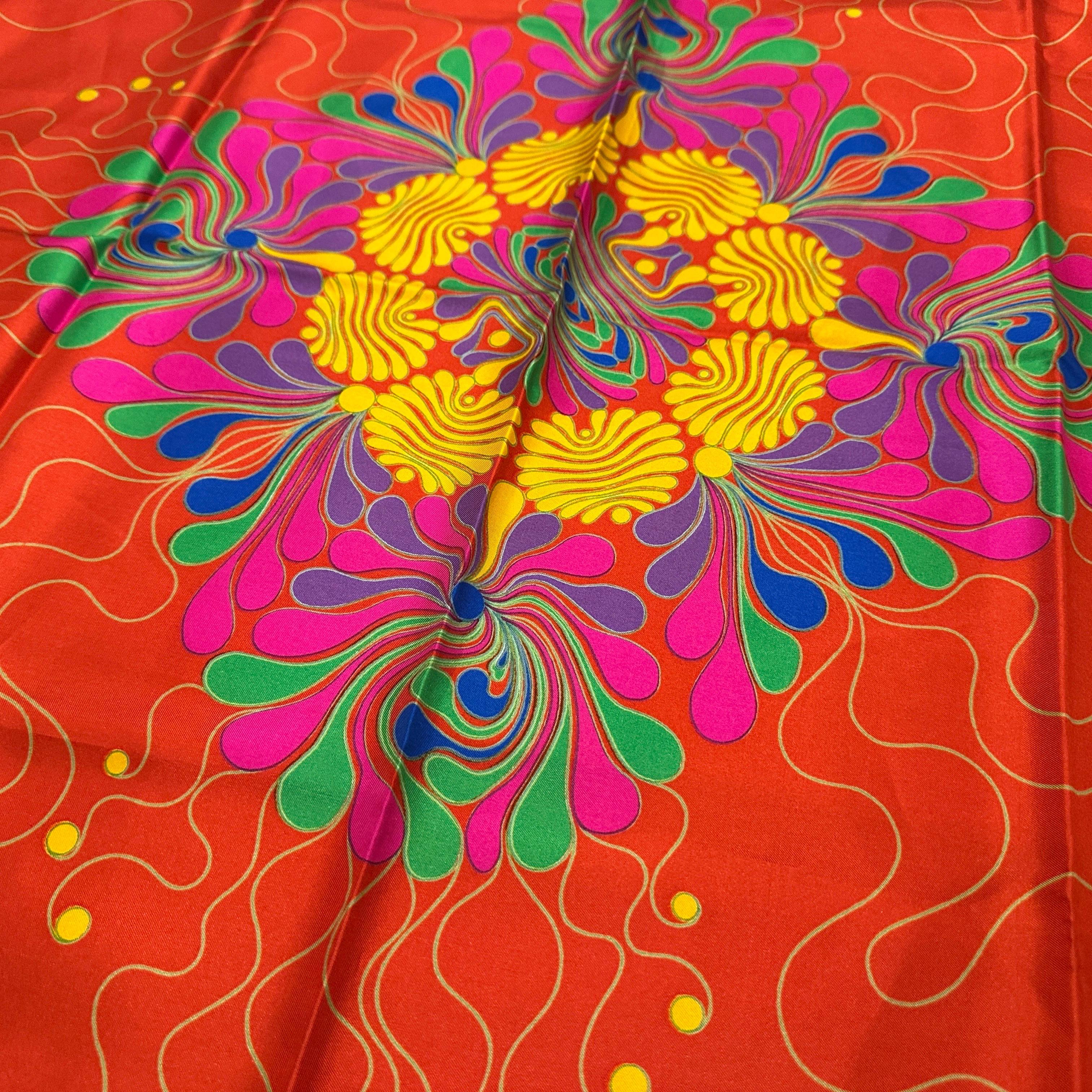 1980er Psychedelisches Blumenmuster Seidenschal von Jean Patou im Angebot 6