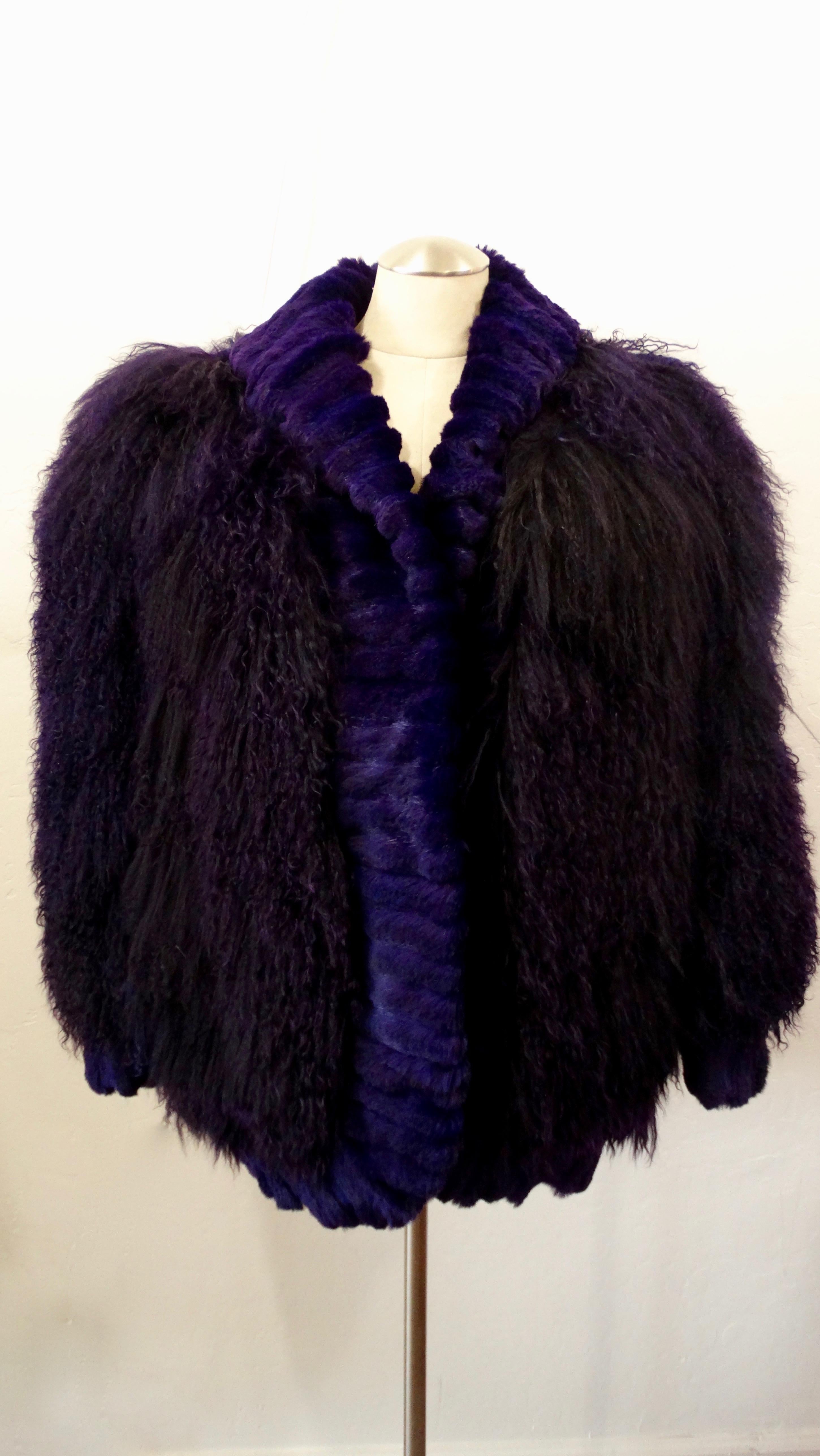 Veste en fourrure d'agneau de Mongolie violette surdimensionnée des années 1980  en vente 7