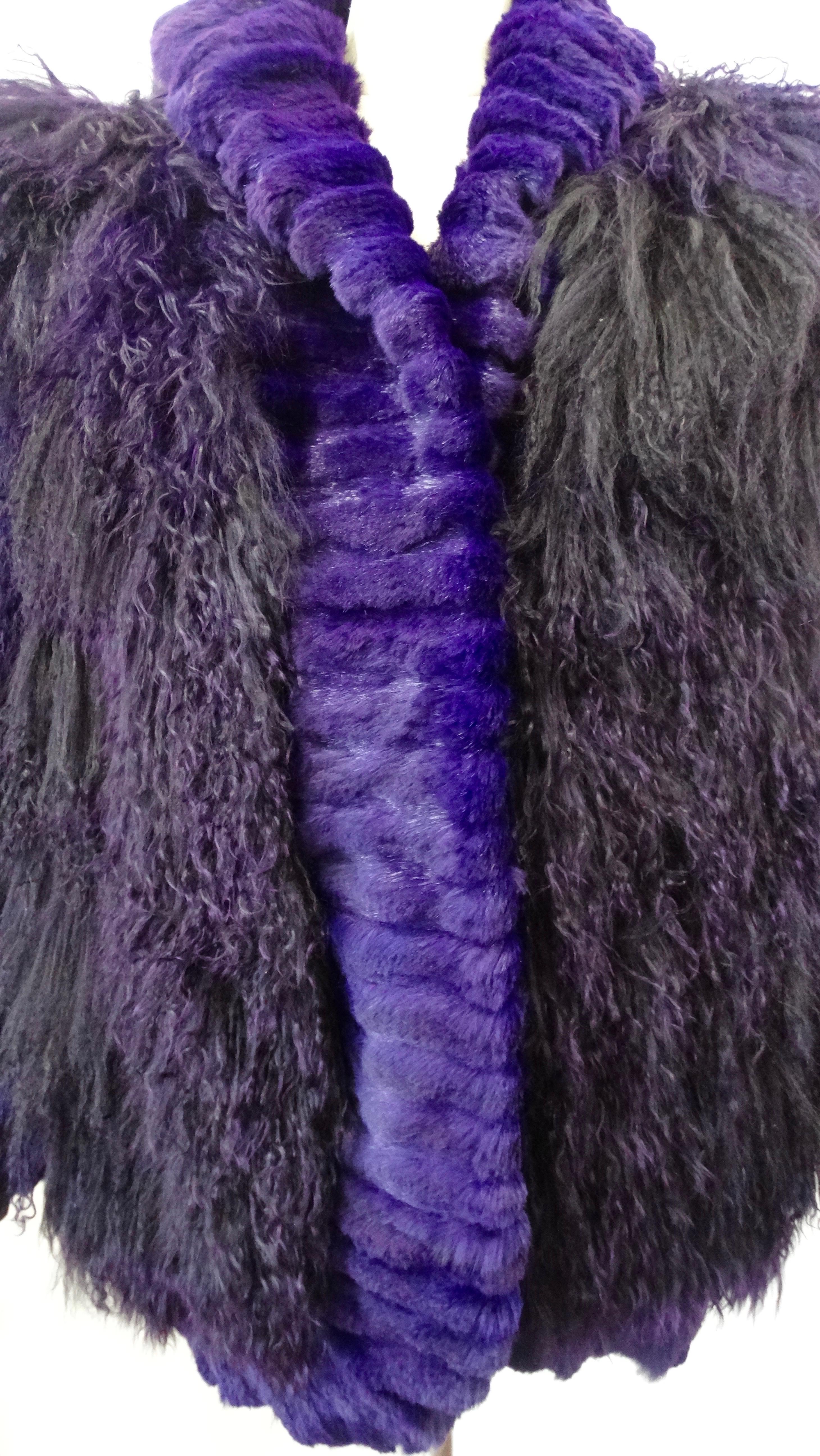 Veste en fourrure d'agneau de Mongolie violette surdimensionnée des années 1980  Bon état - En vente à Scottsdale, AZ