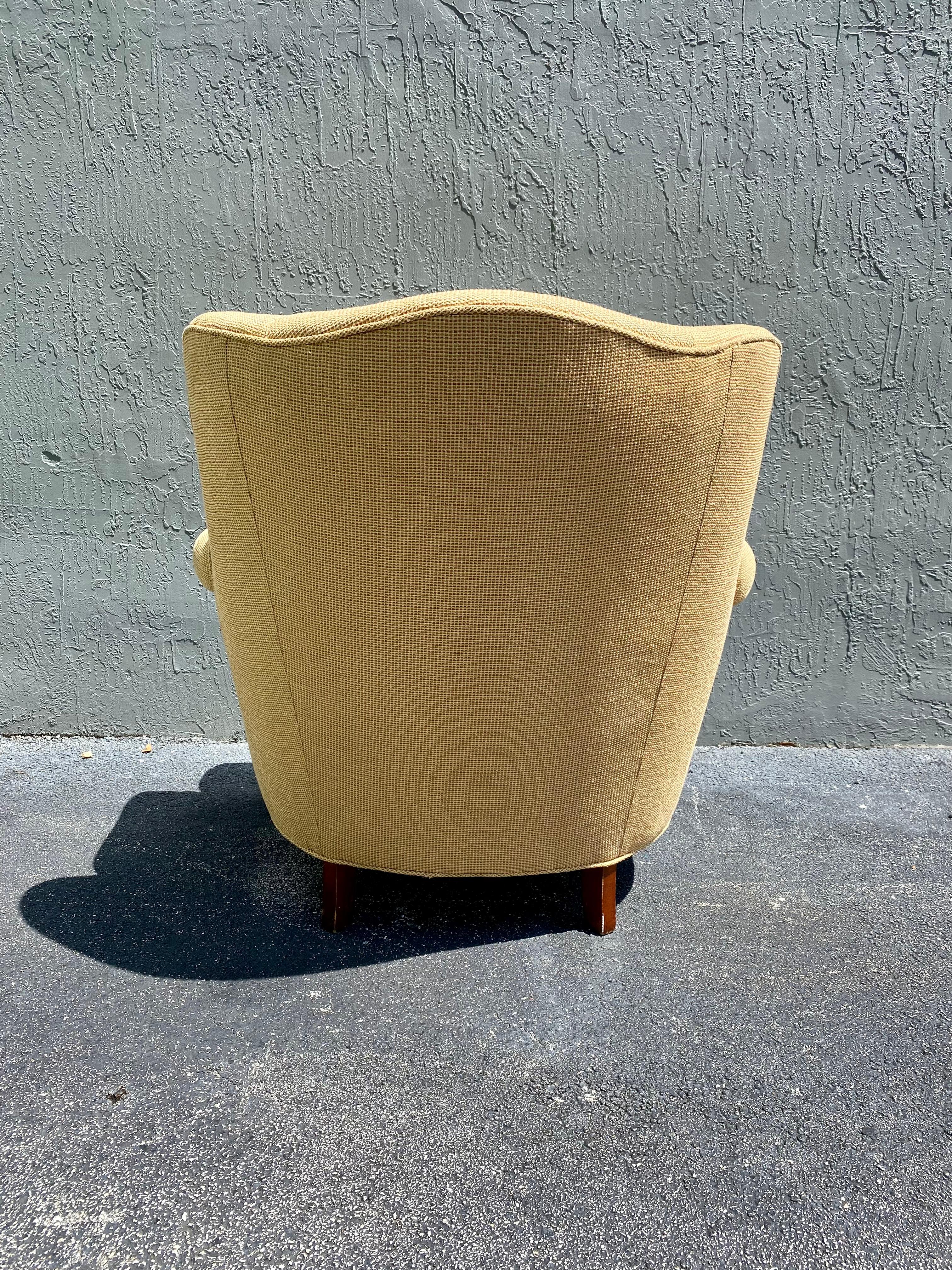 1980s Ralph Lauren Style Large Tweed Library Castors Chair  For Sale 1