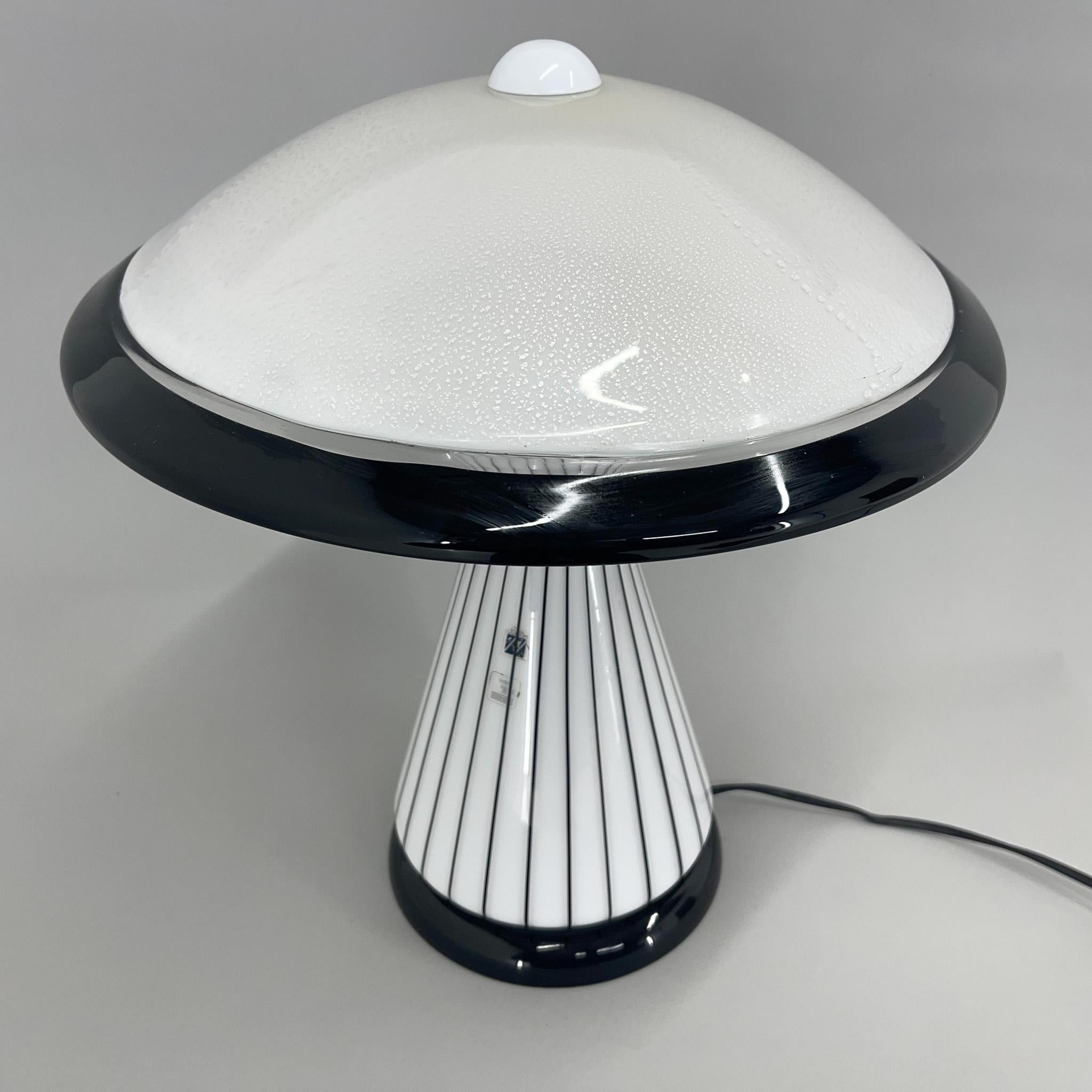 1980's Rare Italian Mushroom Vetri Murano Glass Table Lamp by ZONCA, Labeled For Sale 4