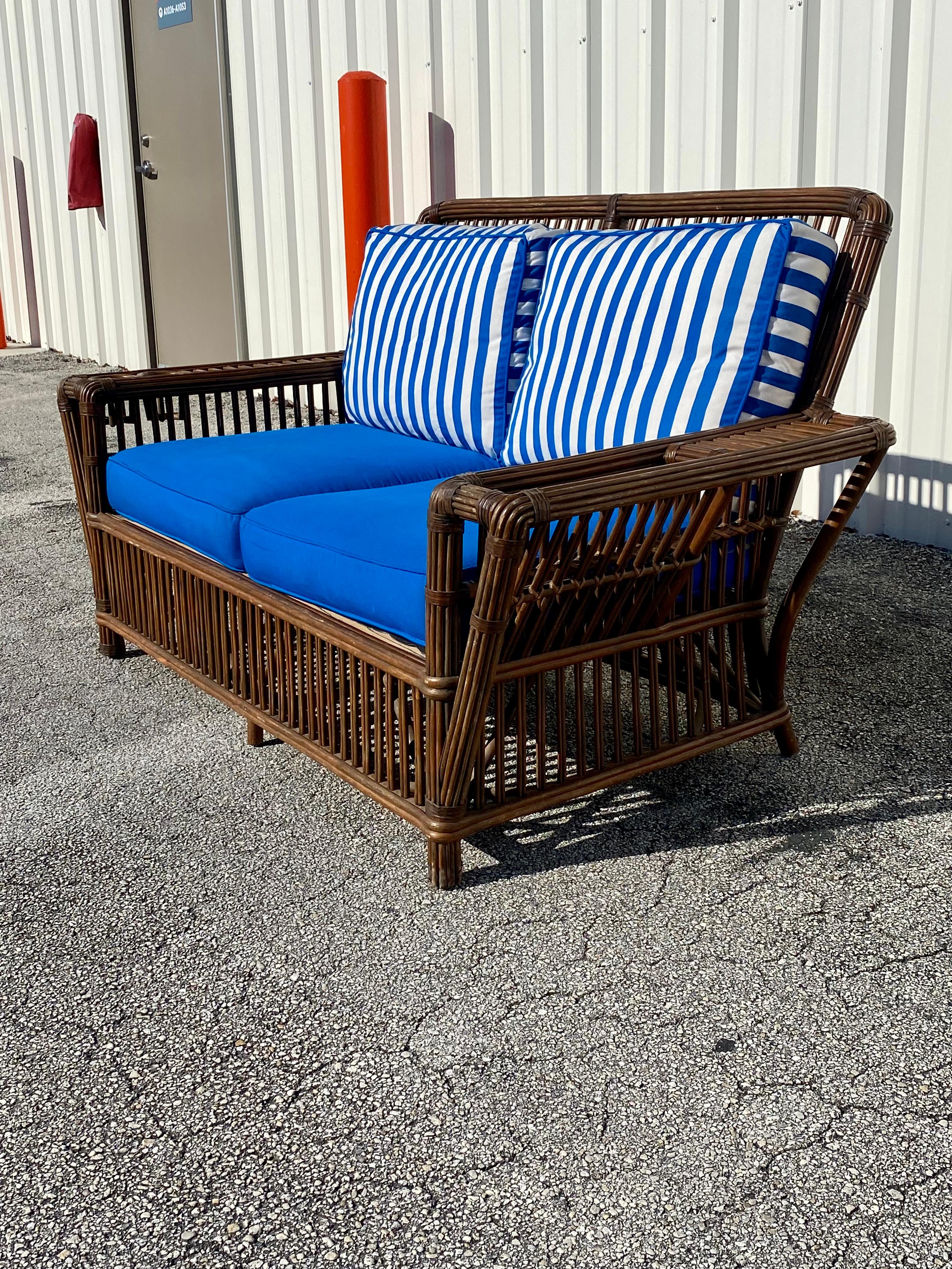 On offer on this occasion is one of the most stunning rattan sofa you could hope to find. This is an ultra-rare opportunity to acquire what is, unequivocally, the best of the best, it being a most spectacular and beautifully presented sofa.