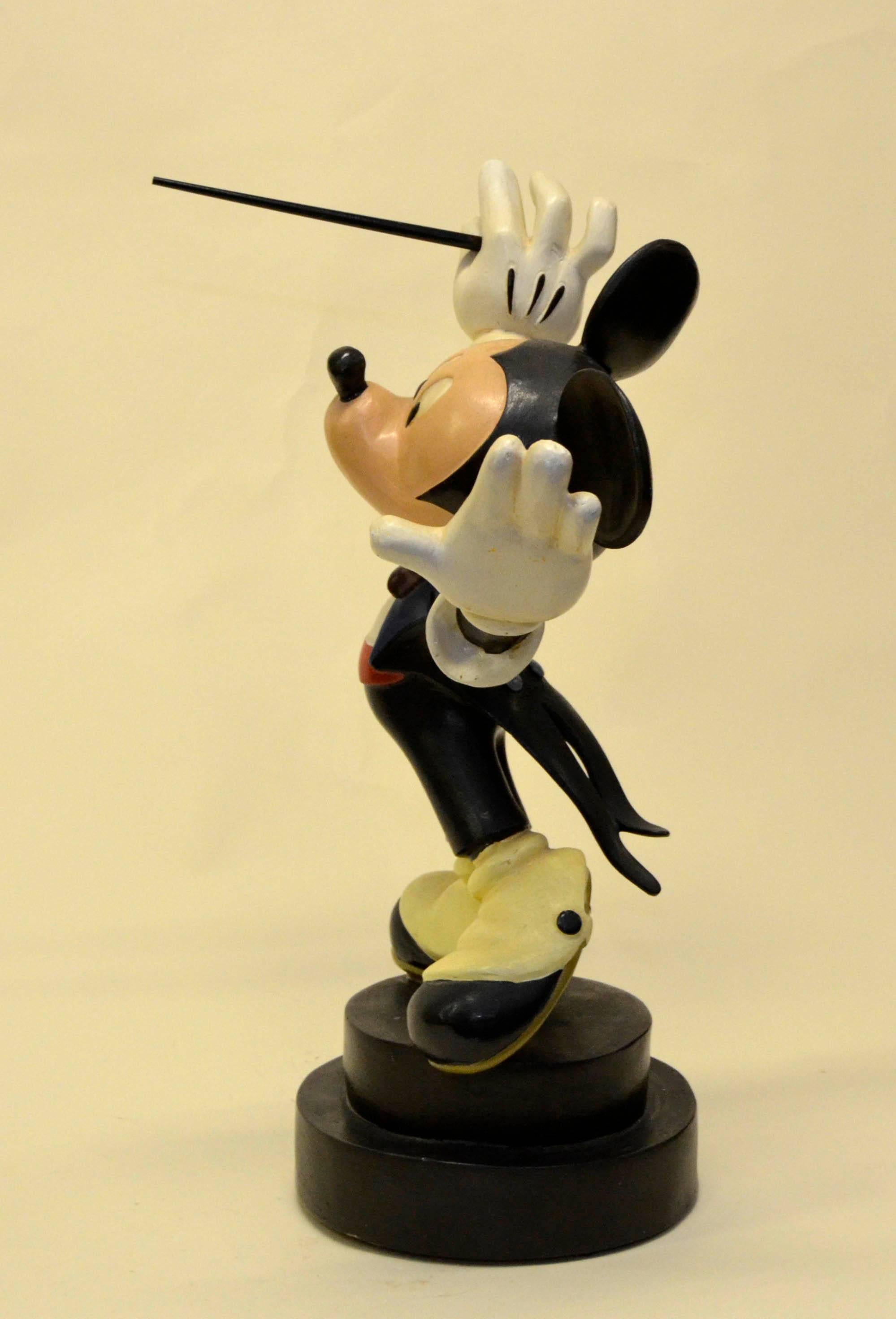 1980s Rare Walt Disney Mickey Mouse Conductor Statue in Fiberglass (Englisch)