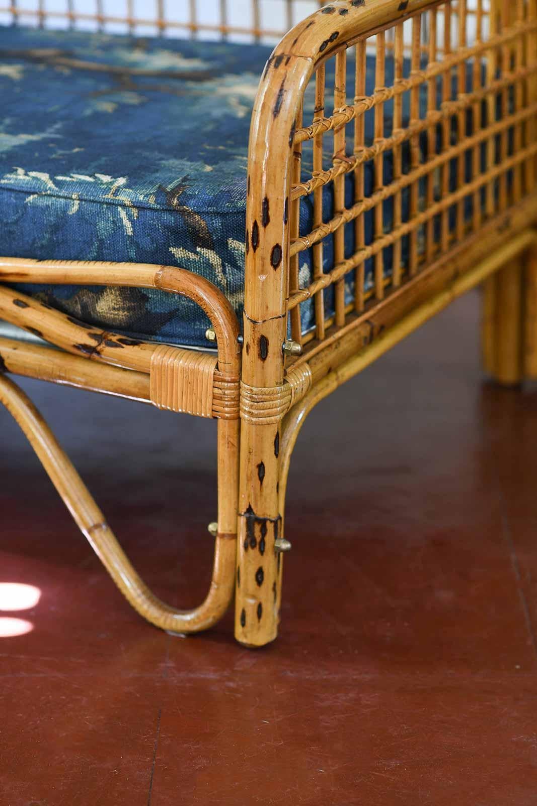 1980s Rattan daybed 1