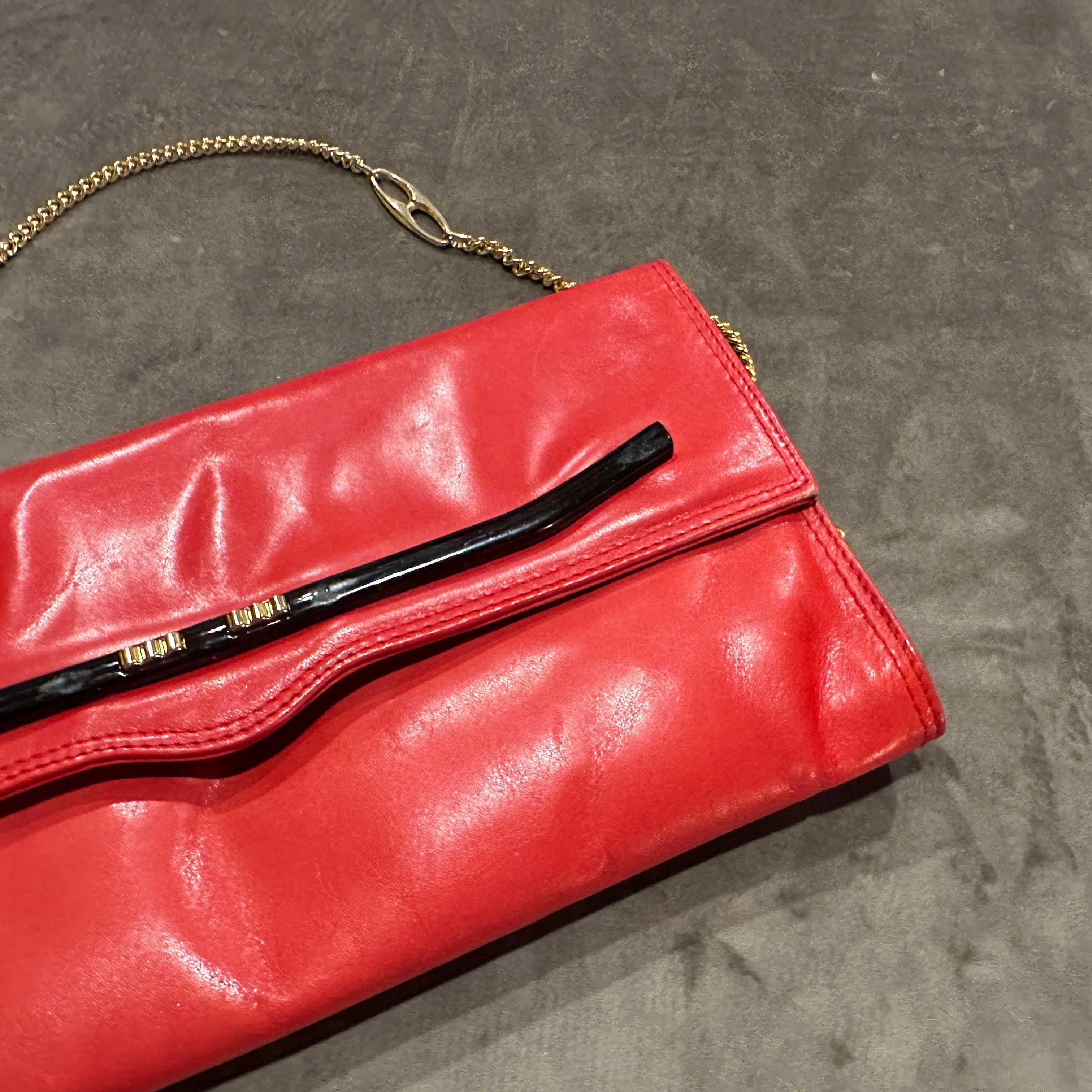Women's 1980s Red Leather and Brass Chain Italian Shoulder Bag For Sale