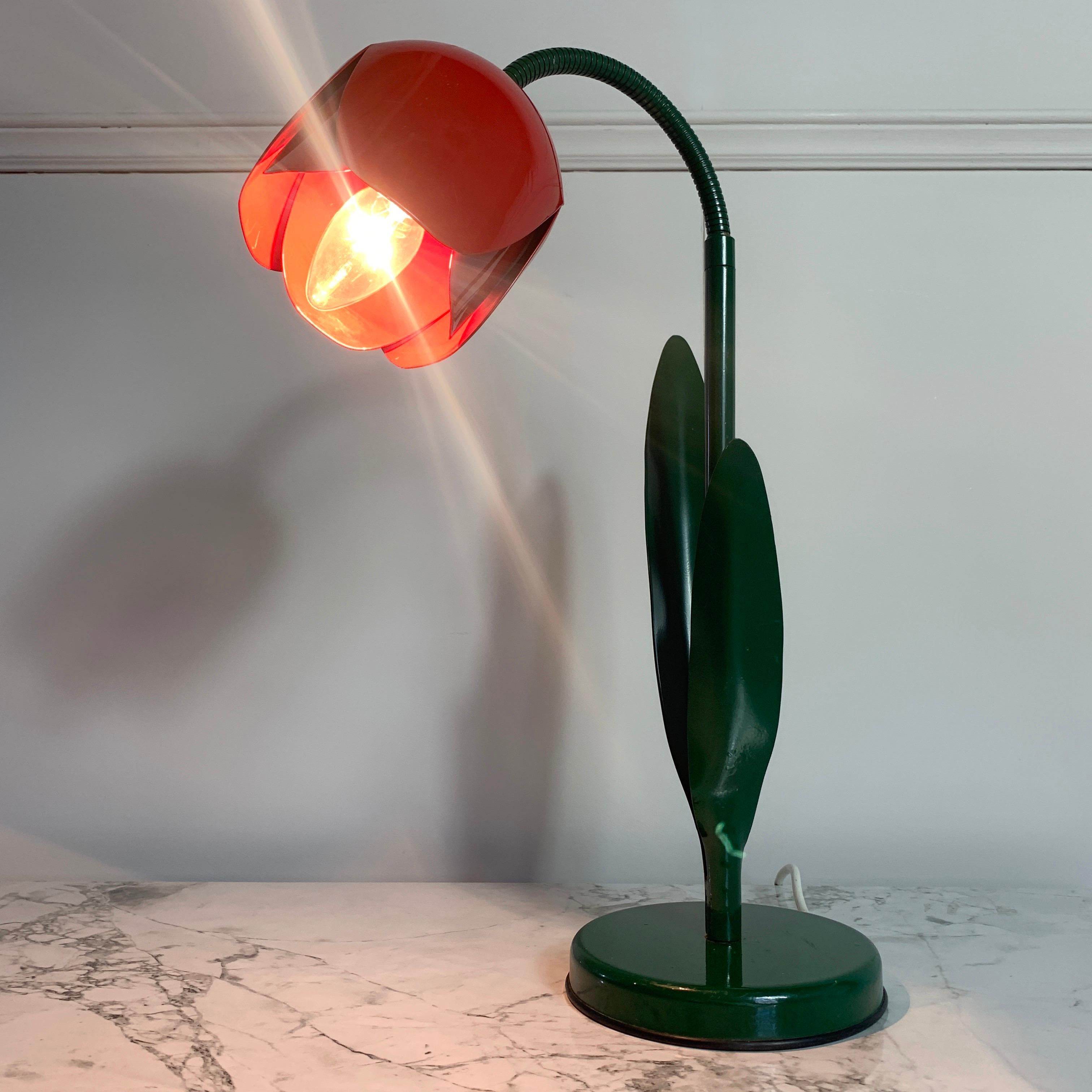 Metal 1980s Red Tulip Table Lamp by Bliss, UK