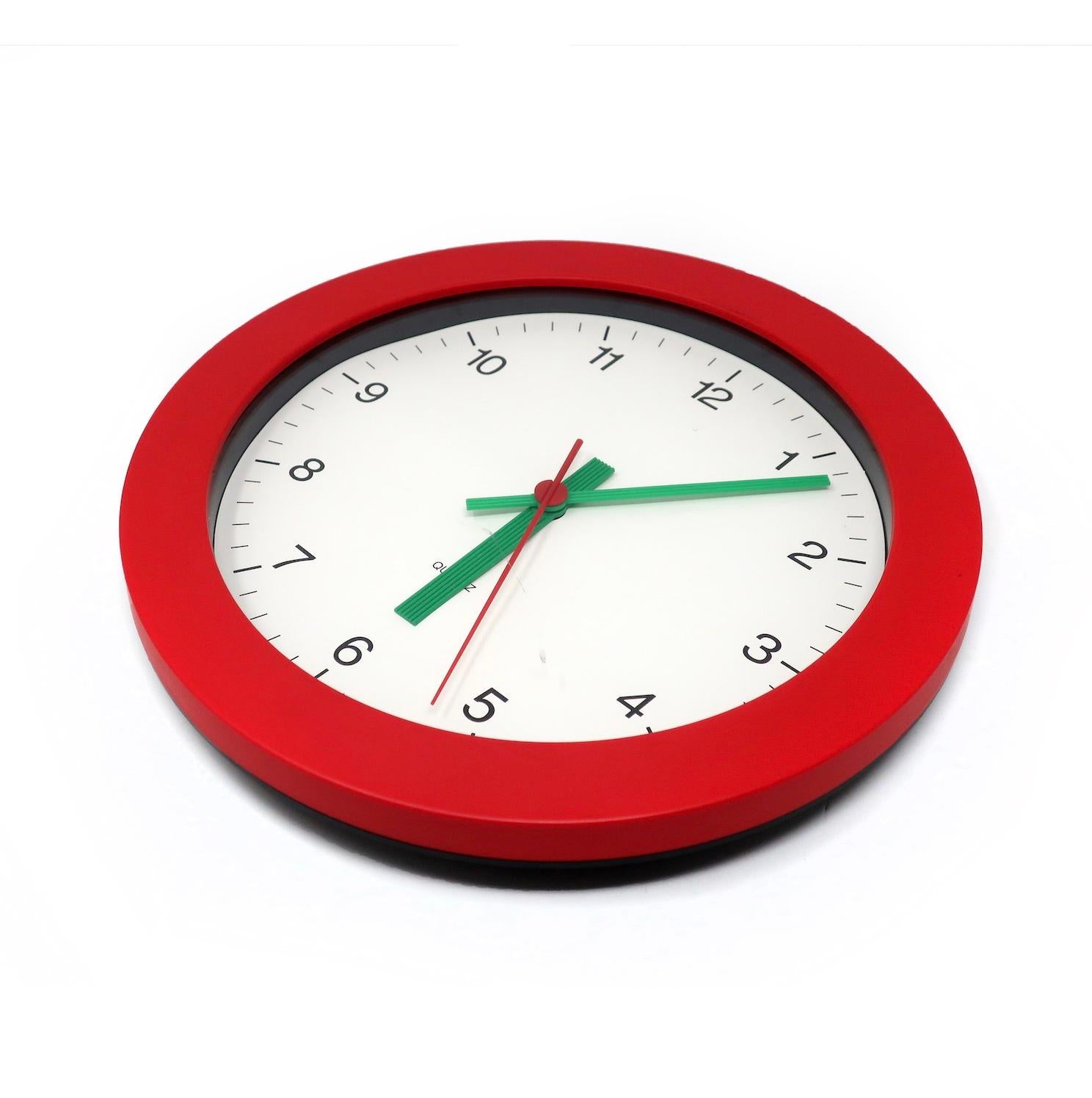 1980s Red, White and Green Wall Clock by Junghans In Good Condition For Sale In Brooklyn, NY