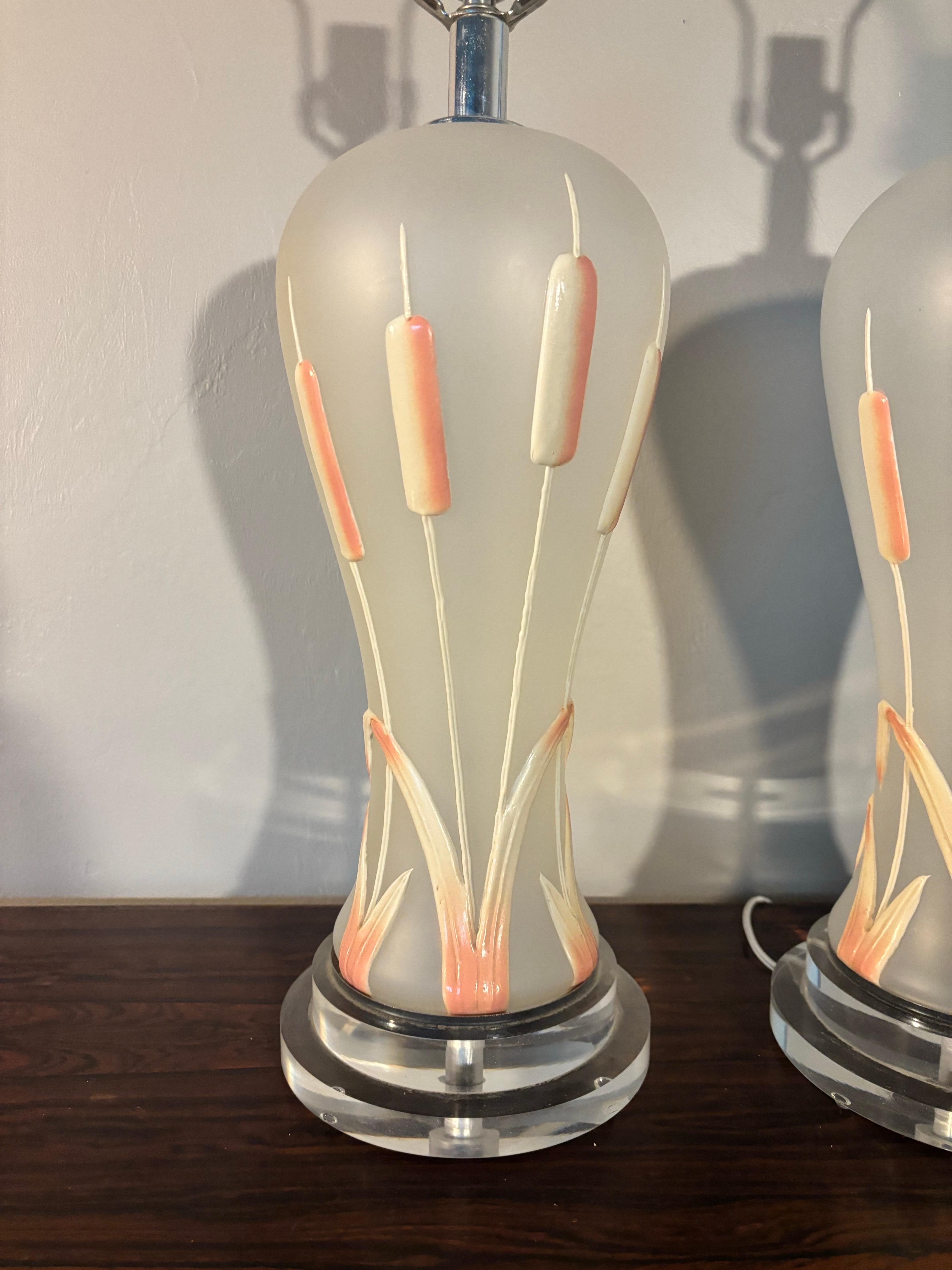 Hollywood Regency 1980s Regency Frosted Glass and Lucite Table Lamps, a Pair For Sale