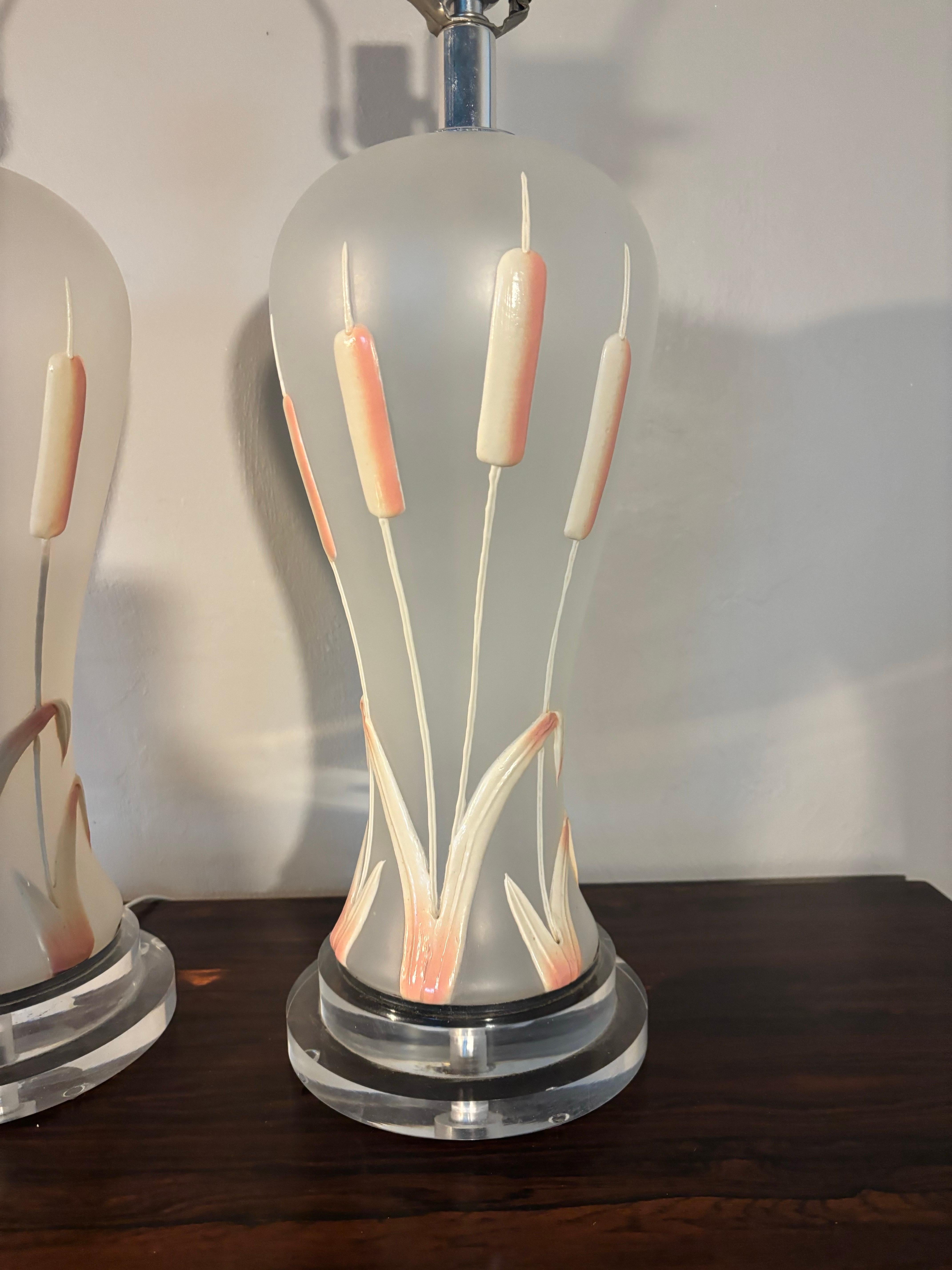 American 1980s Regency Frosted Glass and Lucite Table Lamps, a Pair For Sale