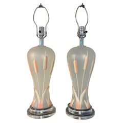 Lampade da tavolo Regency anni '80 in vetro smerigliato e lucite, una coppia