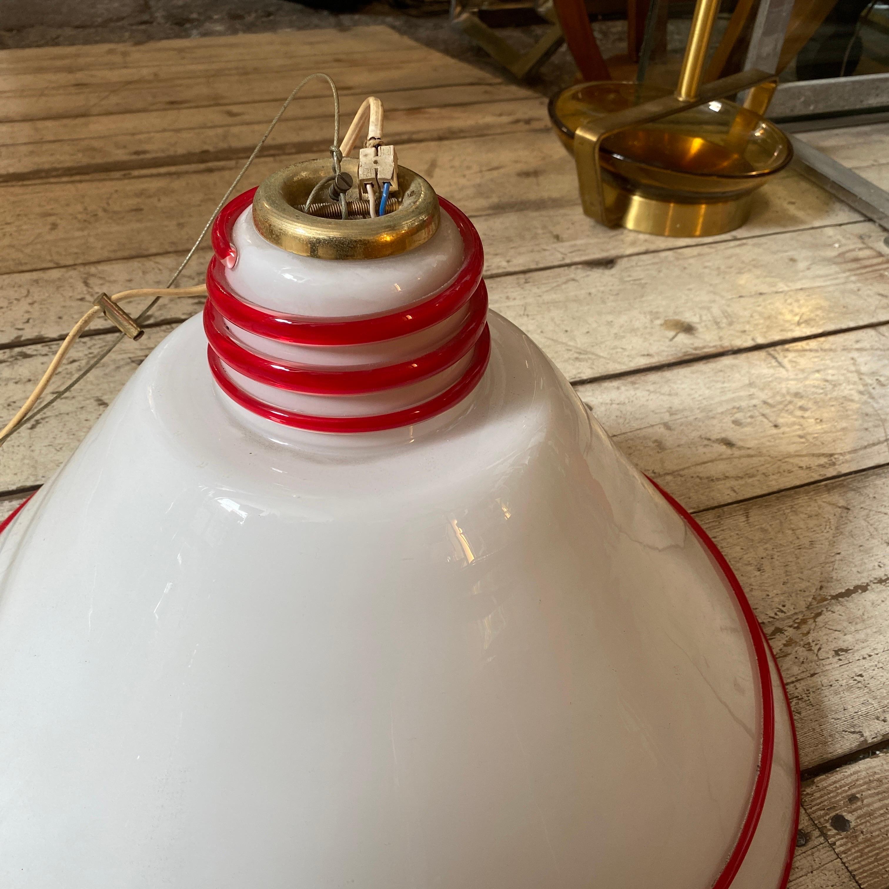 1980s Renato Toso Modernist White and Red Murano Glass and Brass Pendant For Sale 2