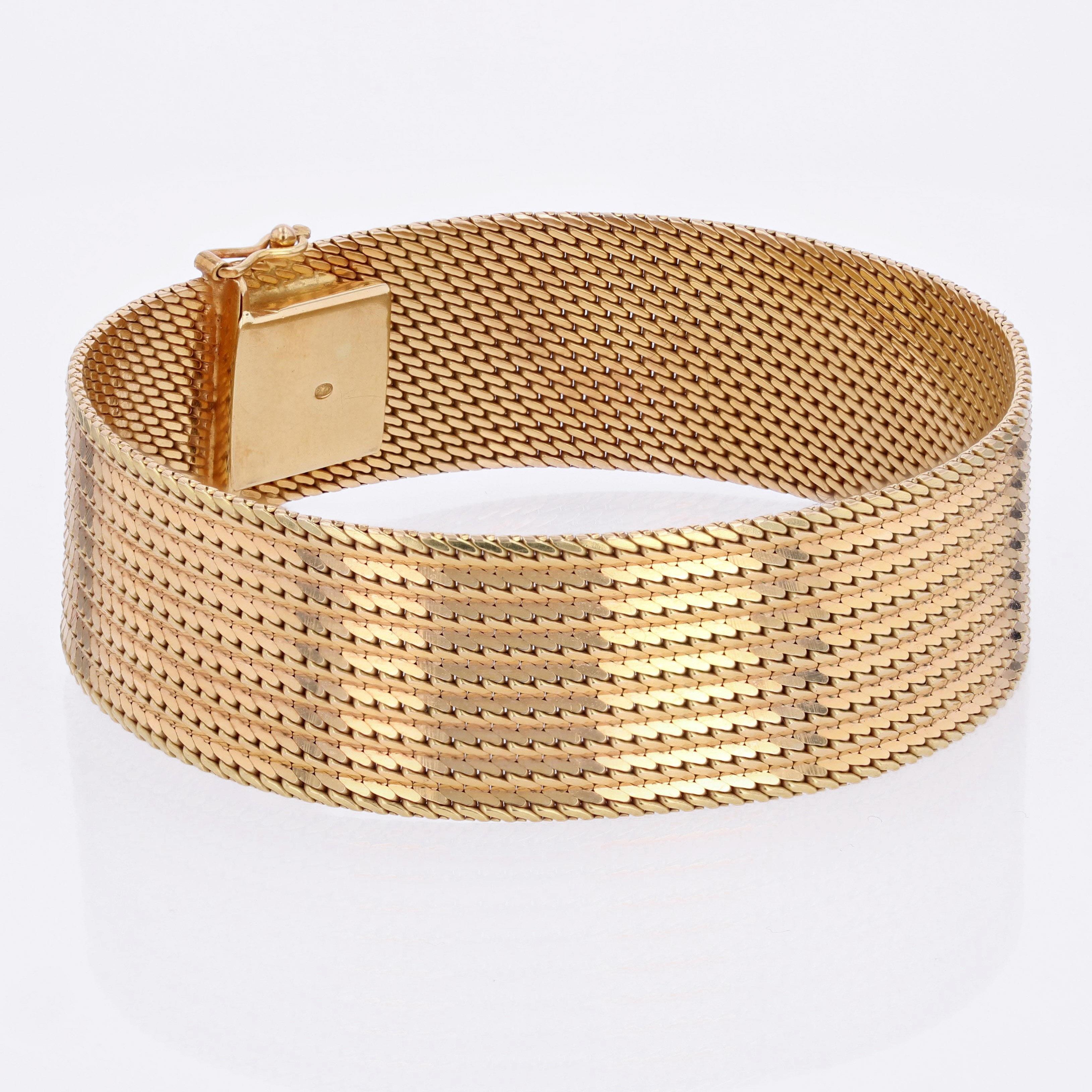 1980s Retro 18 Karat Yellow Gold Flexible Bracelet For Sale 1