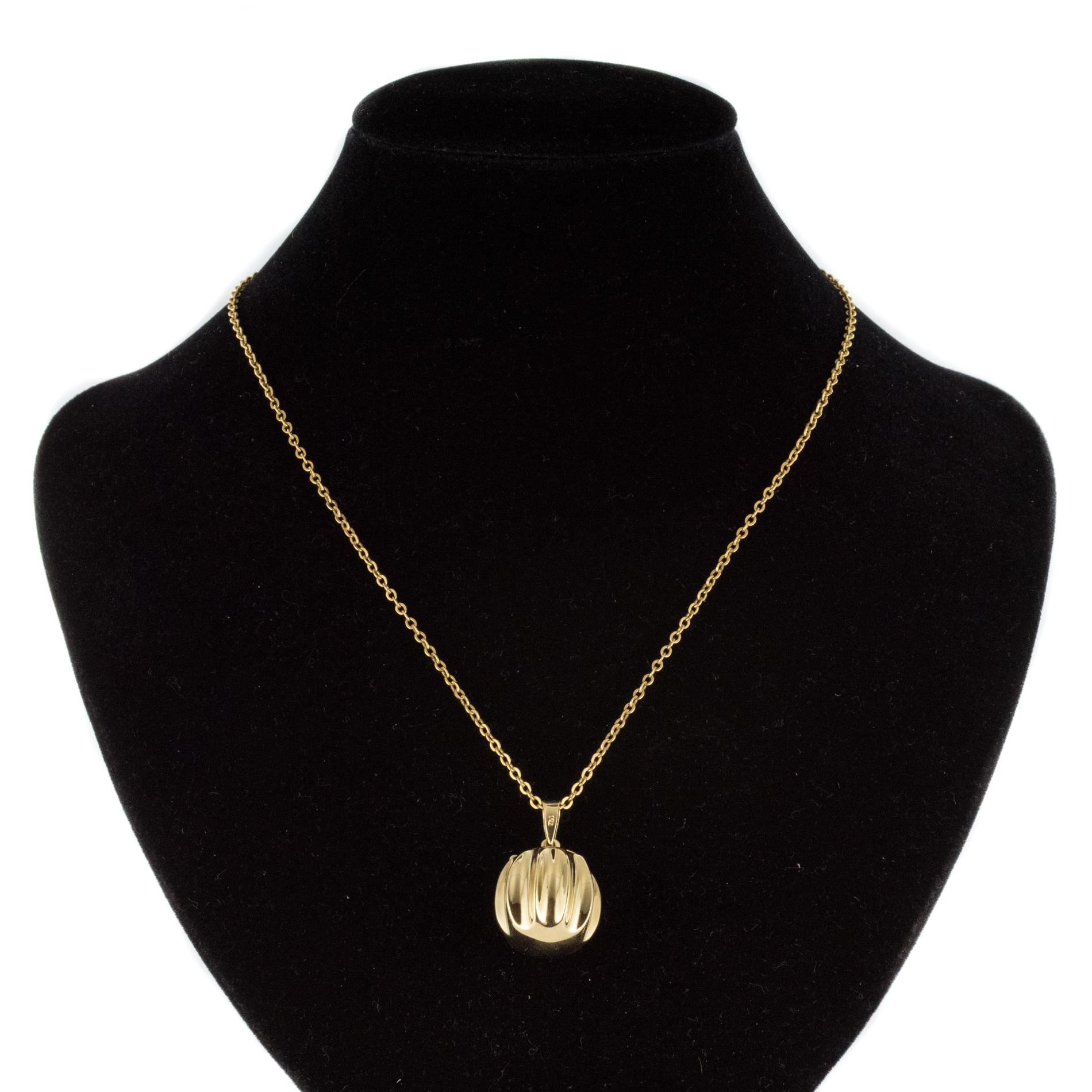 Pendentif en or jaune 18 carats Retro Secret des années 1980 en vente 7