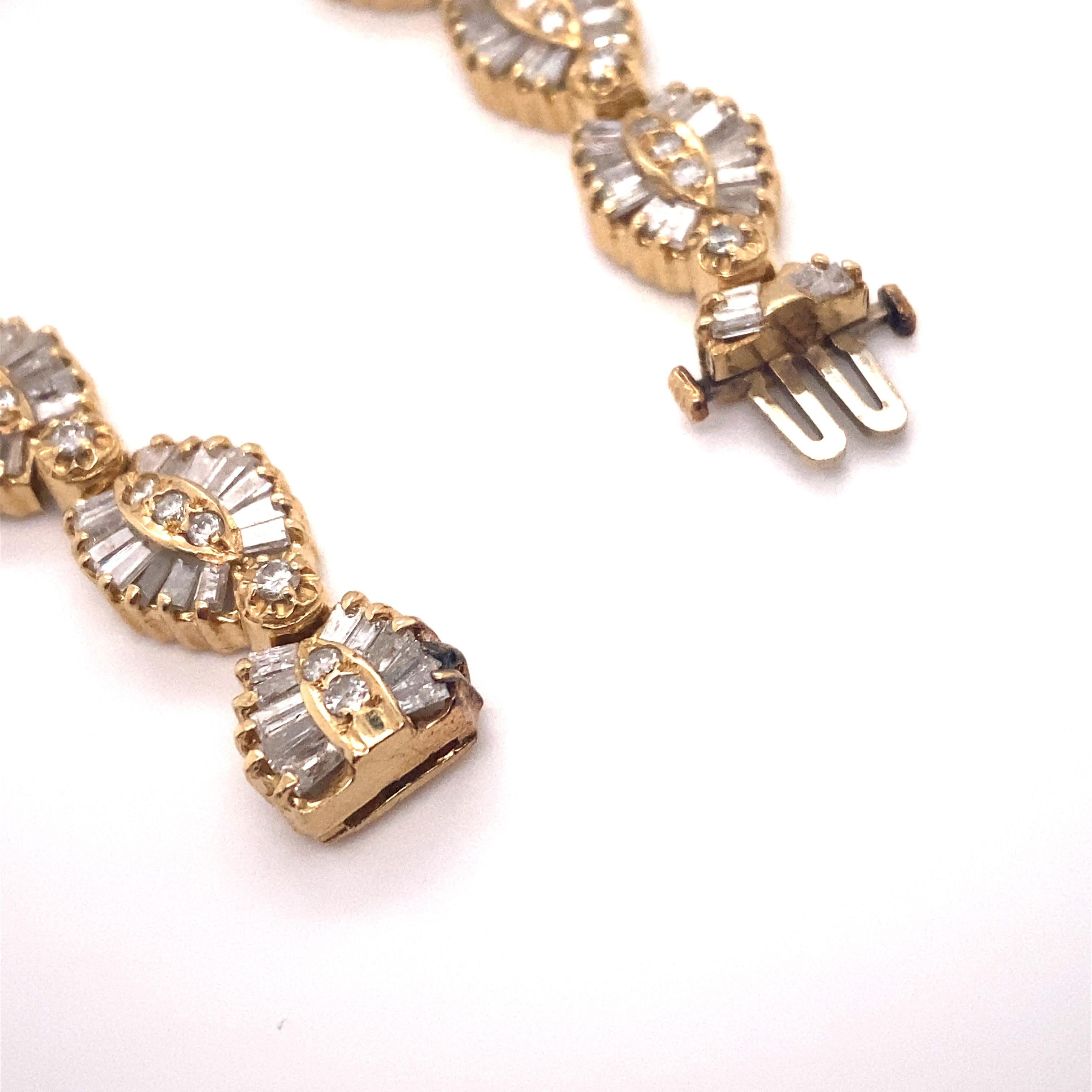 Tapered Baguette 1980s Retro Style 3.50 Carat Diamond Link Bracelet in 14 Karat Gold