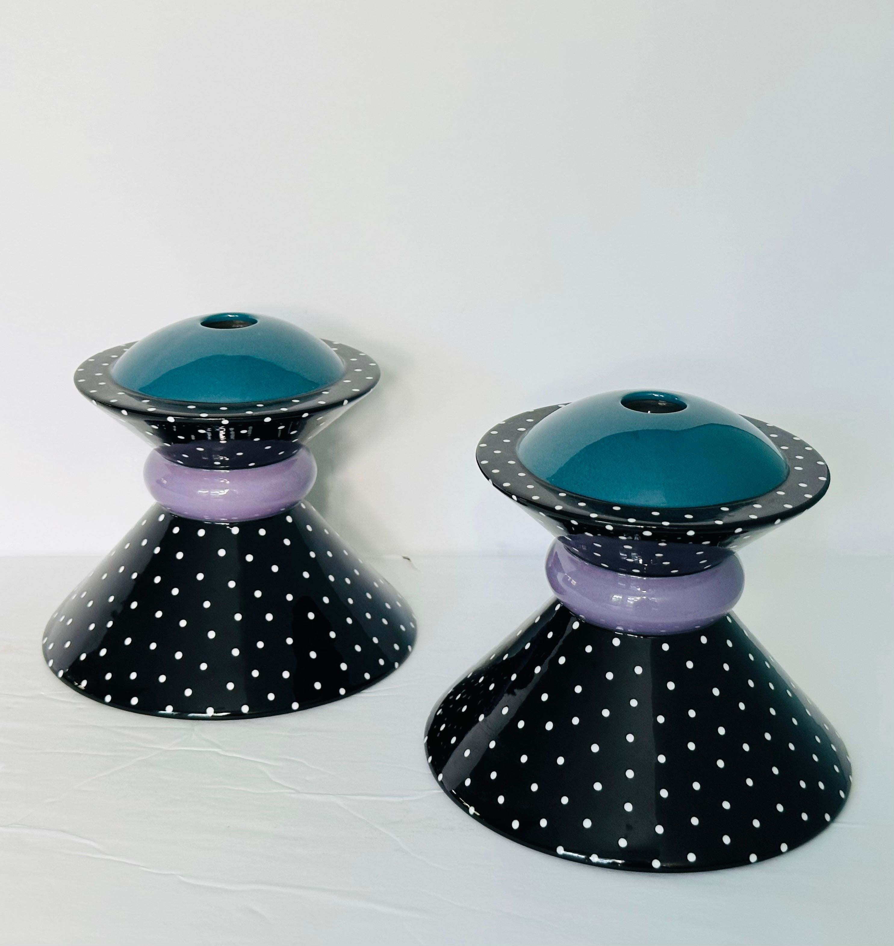 Fine XX secolo Portacandele a cono geometrico a pois postmoderno di Rita Duval del 1980 - una coppia in vendita